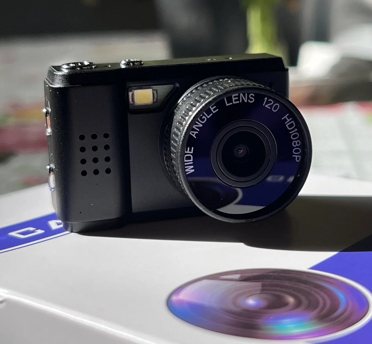 ミニ小型カメラ8gインスタントカメラは持ち運び専用の高解像度ピクセルで写真を撮ることができます - MademineJP