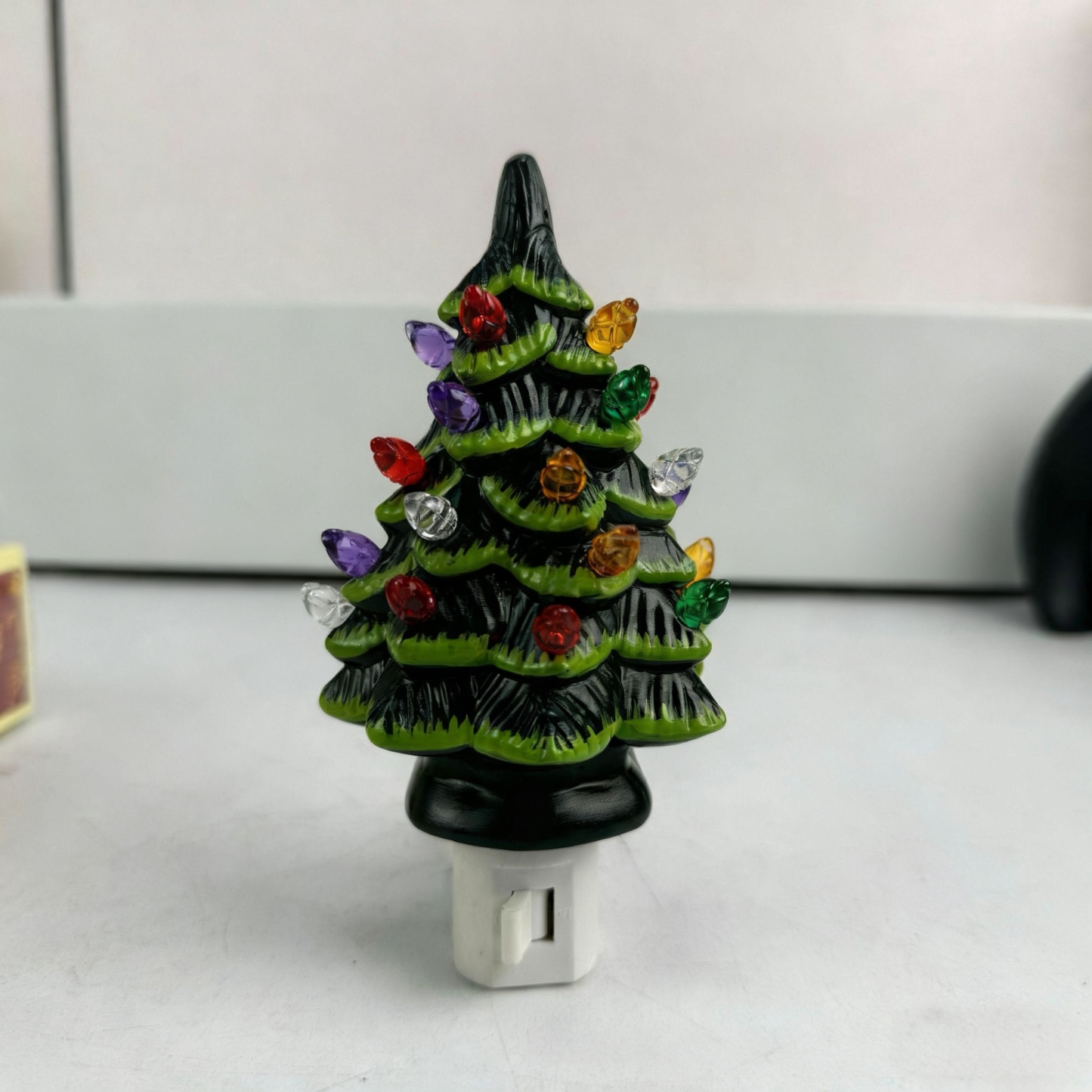 クリスマスツリー Led ナイトライト お祝い ​​ホリデー デコレーション (日本では米国プラグアダプターが必要です)