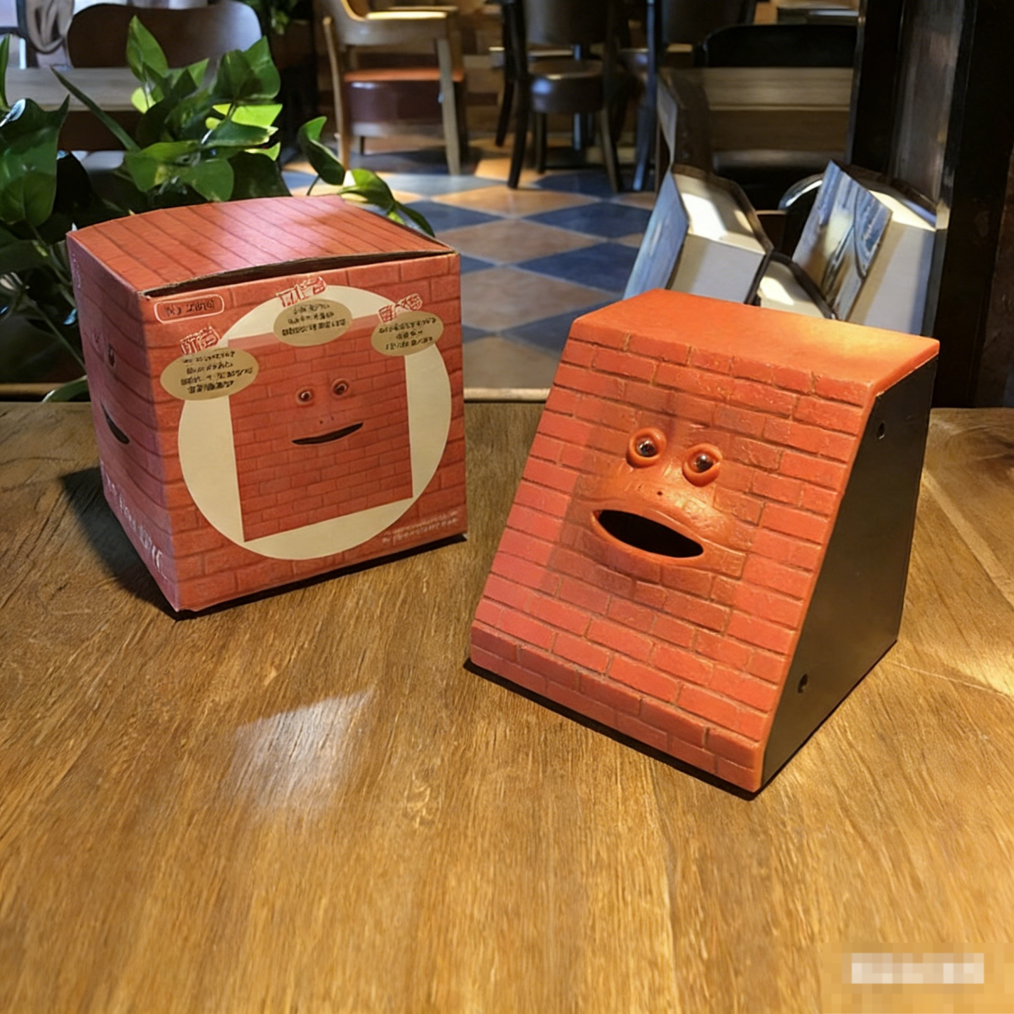 面白い猿の顔の貯金箱 モーションセンサー付き お金を食べる貯金箱 インタラクティブな貯金おもちゃ 子供用