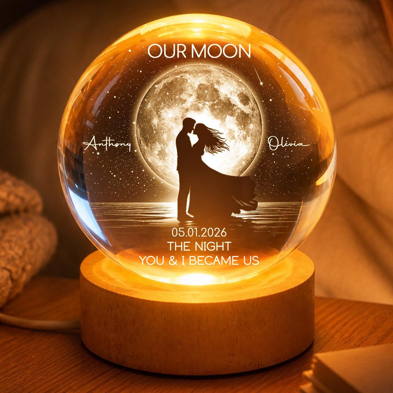 Moonphase Couple Kissing Under the Moonlight – Personalized Crystal Ball LED Night Light – Romantic Keepsake Gift for Husband, Wife, and Couples - MyMoonLampAu