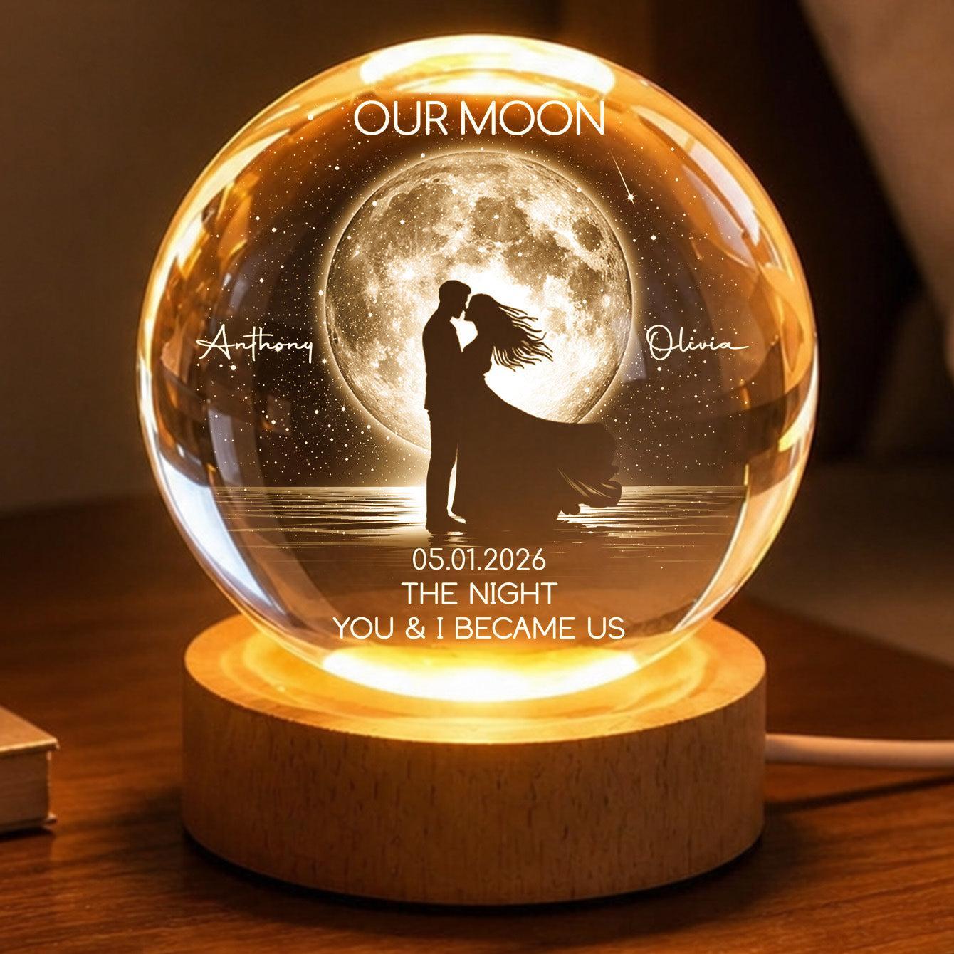 Moonphase Couple Kissing Under the Moonlight – Personalized Crystal Ball LED Night Light – Romantic Keepsake Gift for Husband, Wife, and Couples - MyMoonLampAu