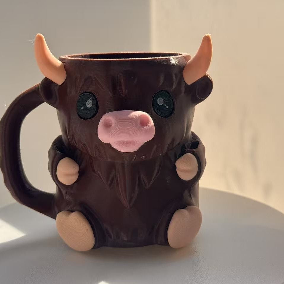 Christmas Gifts Cute Cow Style Ice Cream Pint Holder with Handle and Spoon – Reusable Antifreeze Cooler Sleeve for Ice Cream, Drinks, and Desserts Funny Cow Gifts for Ice Cream Lovers - MyMoonLampAu