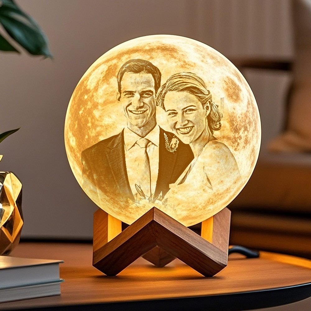 Customised 3D Photo Moon Lamp Valentine's Day Gift Engraved Luna Lamp Perfect Gift For Couples