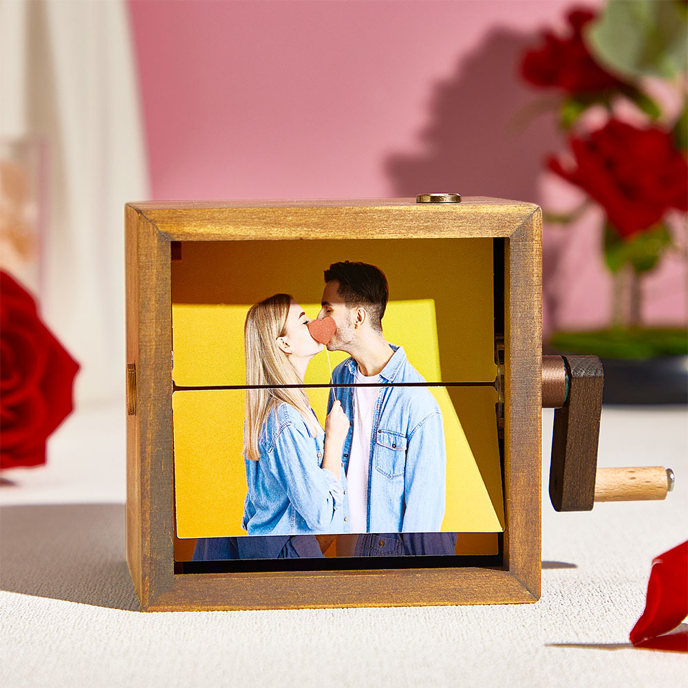 Custom Pet Photo Hand-Crank Flipbook Box Animation Machine Mechanical Hand-cranked Photo Album with Light Black Walnut Cube Frame - MyMoonLampAu