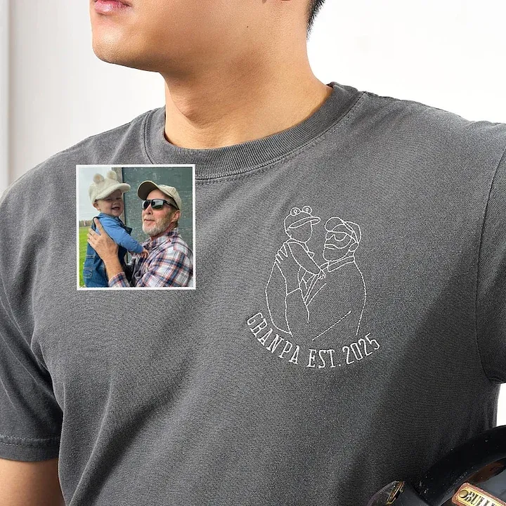 Custom Dad Photo Shirt - Embroidered Dad & Kids Portrait - Personalized Father's Day Keepsake Gift - MyPhotoSocksAu
