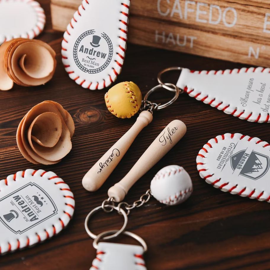 Personalized leather baseball keychain, Groomsmen mini baseball keychain, custom gifts for baseball fans, gifts for him/her - MyPhotoSocksAu