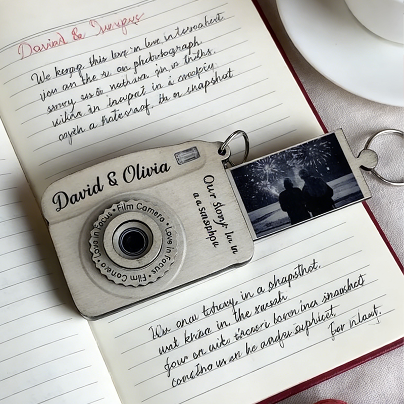 Custom Photo and Text Wood Camera Keychain Valentine's Gifts for Him Her