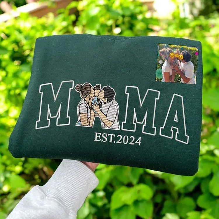 Personalized Mama Mum T-shirt with Photo Custom Embroidered Sweatshirt Mama and Kids Portrait Gift for Mum
