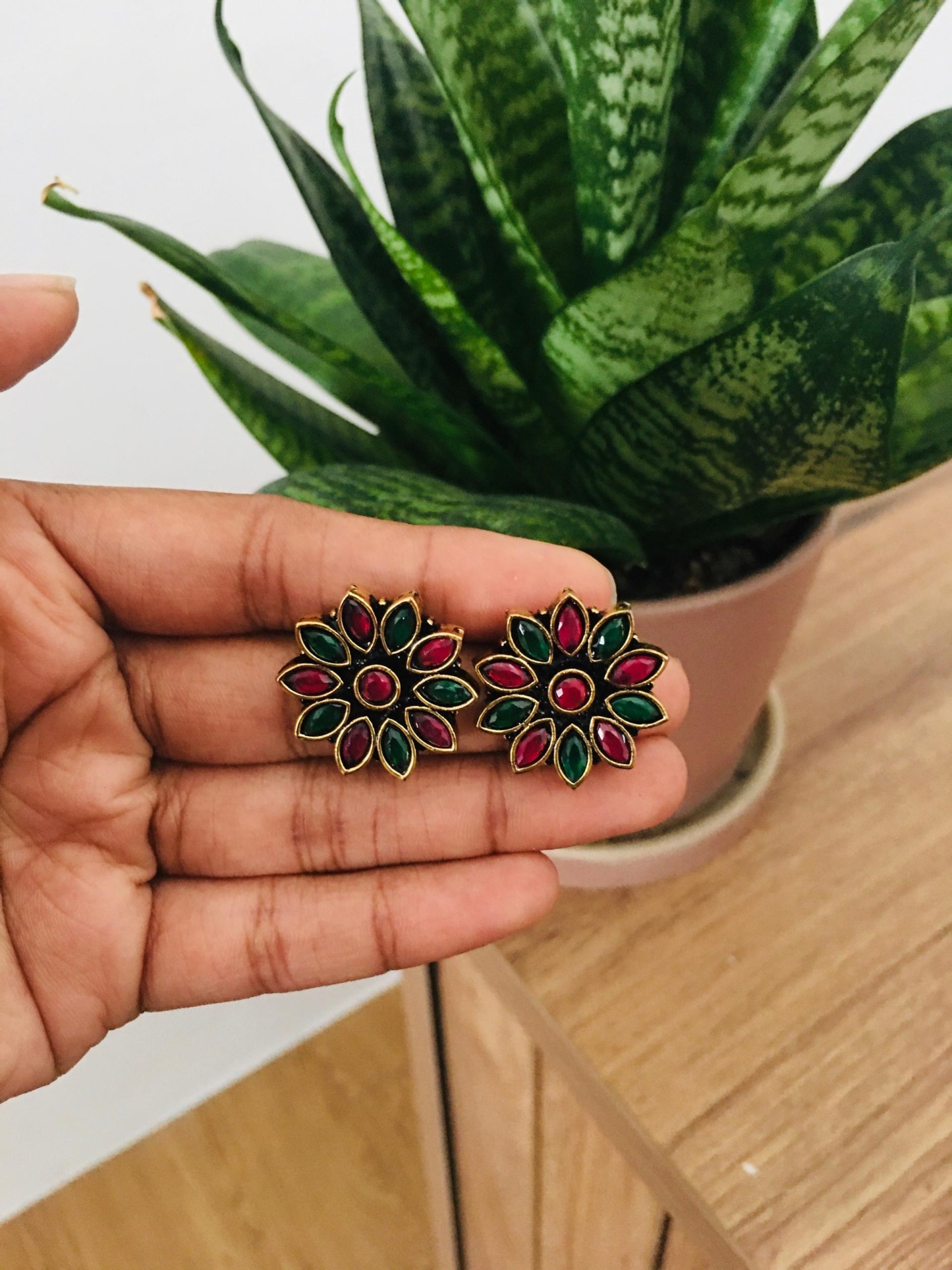 Big Flower Gold Stud