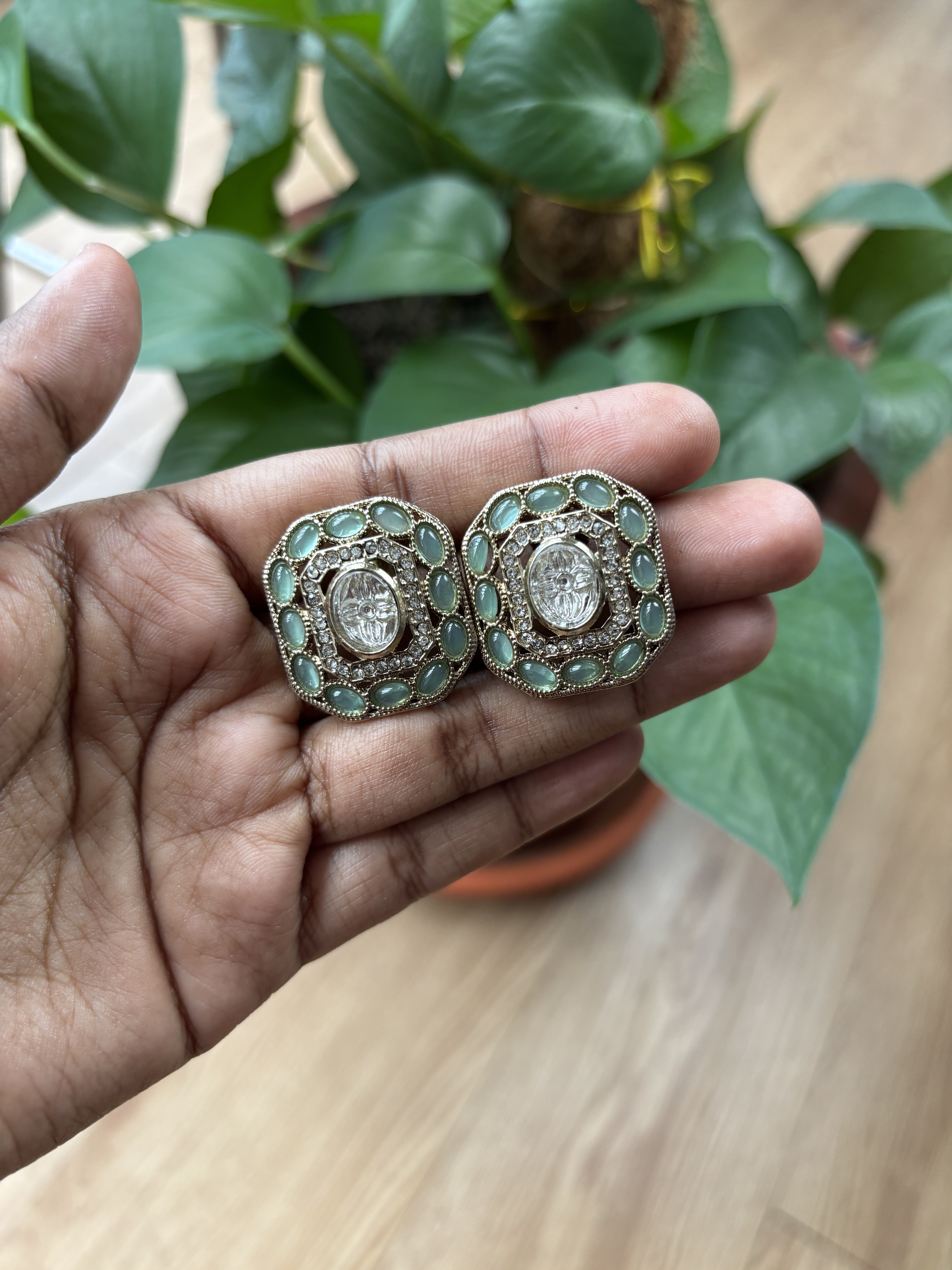 Mozanite Uncut Kundan Stud