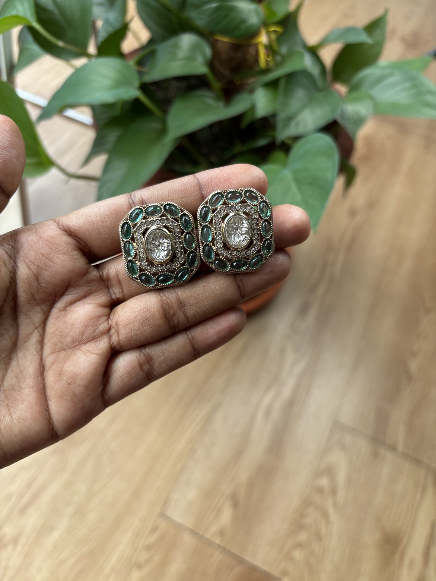 Mozanite Uncut Kundan Stud