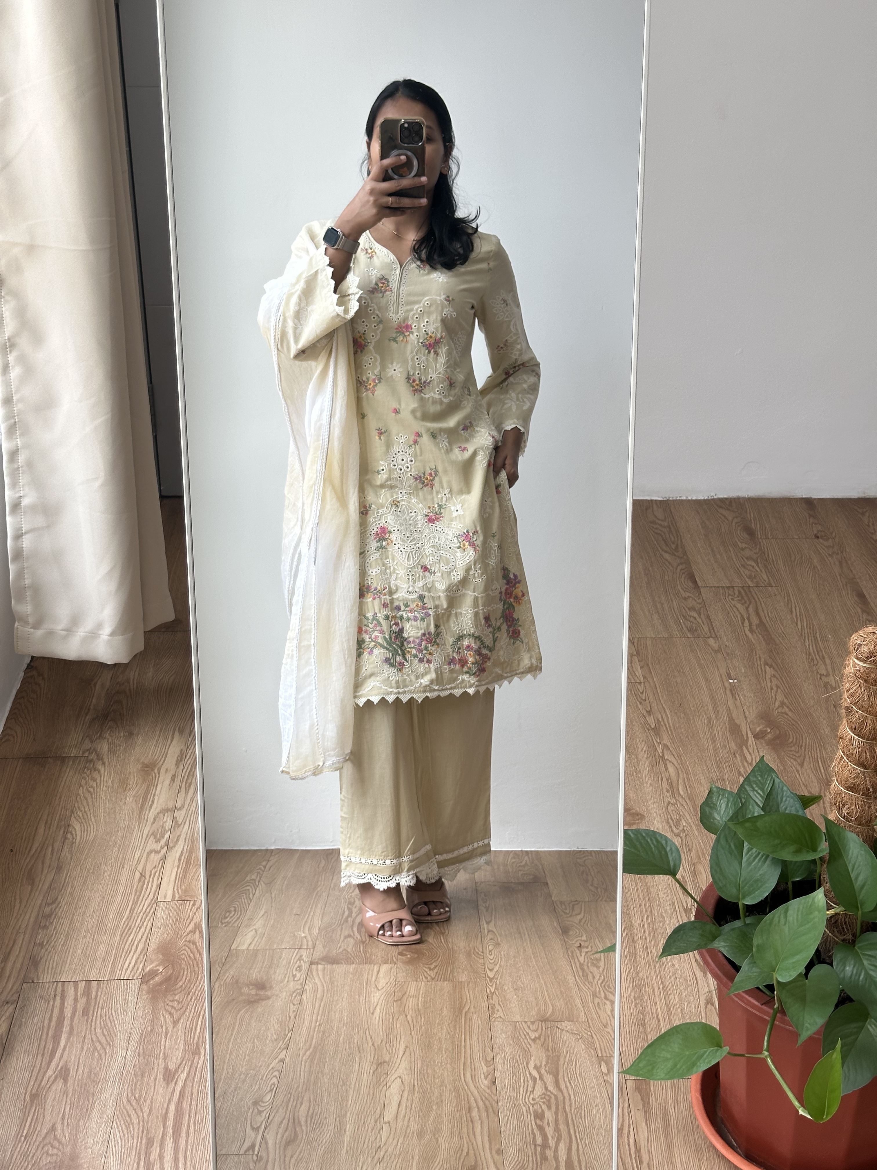 Lucknowi Kurta Set