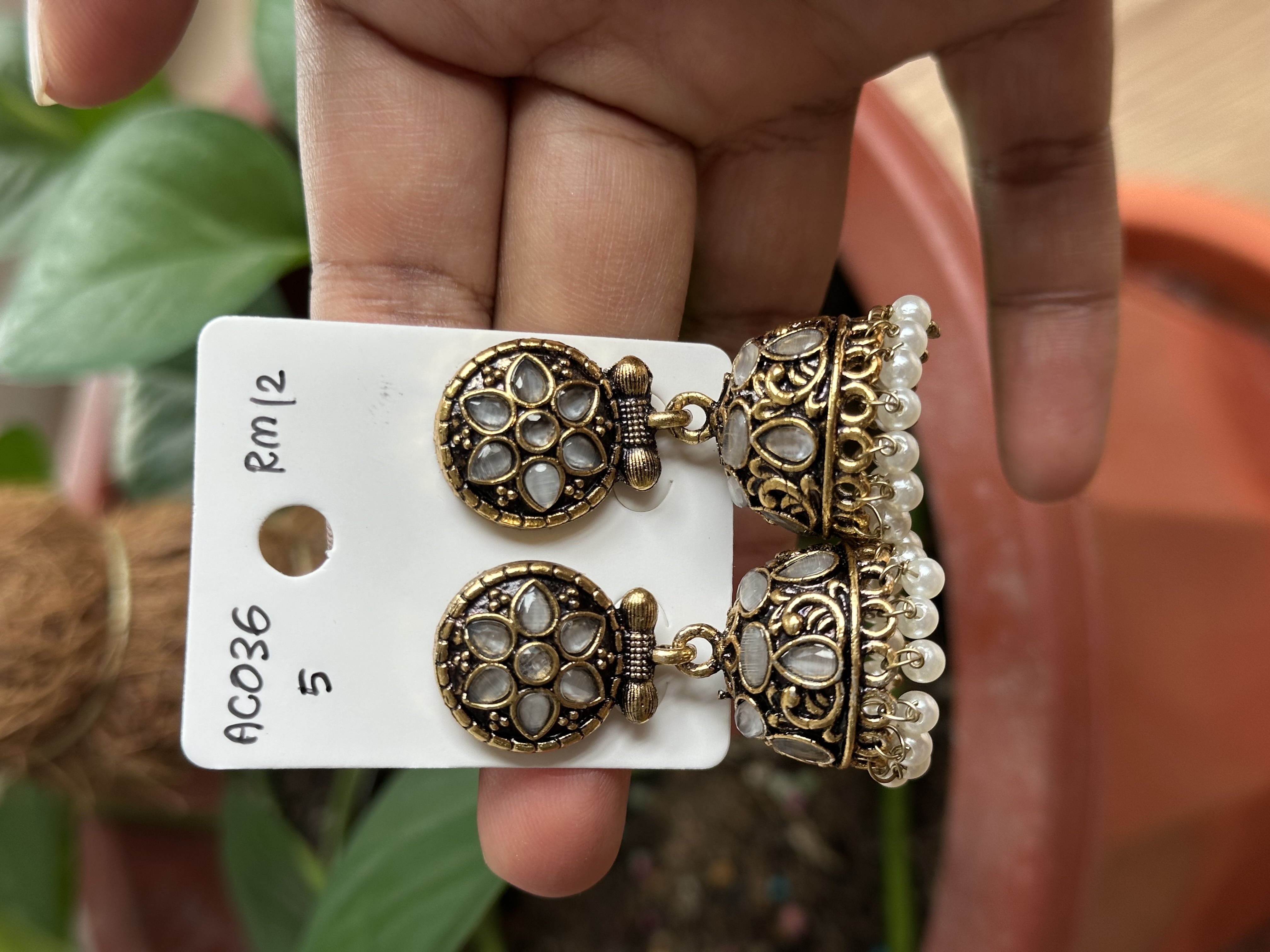 Stone Jhumka