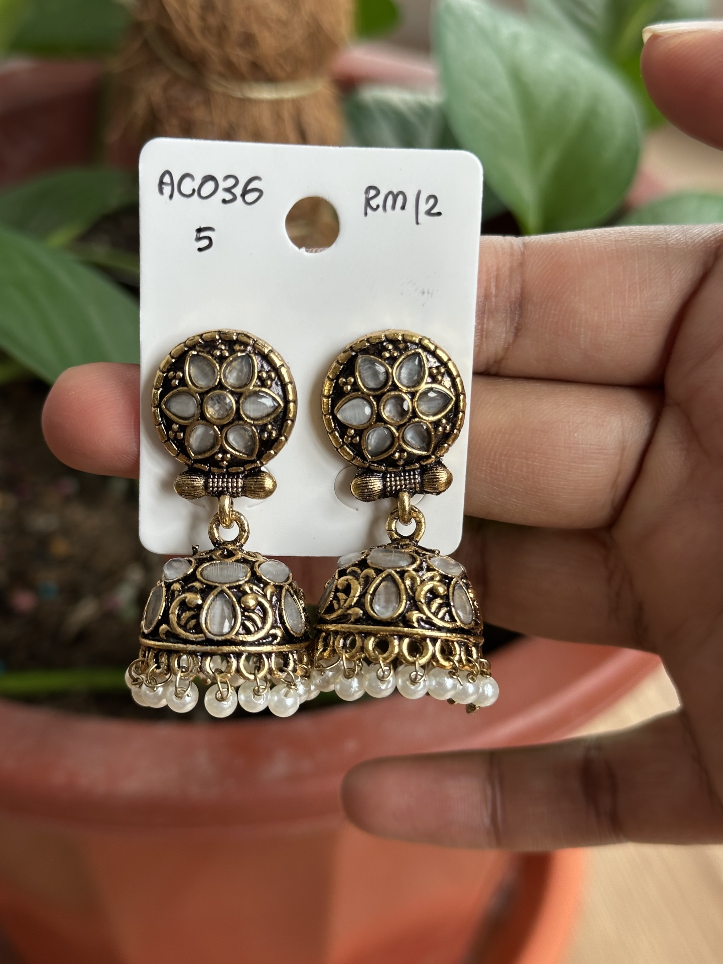 Stone Jhumka