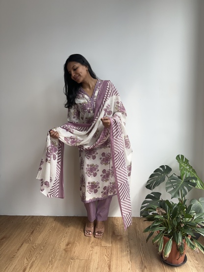 Lace Work Kurta Set