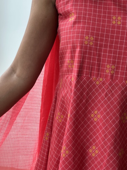 Sleeveless Kurta Set
