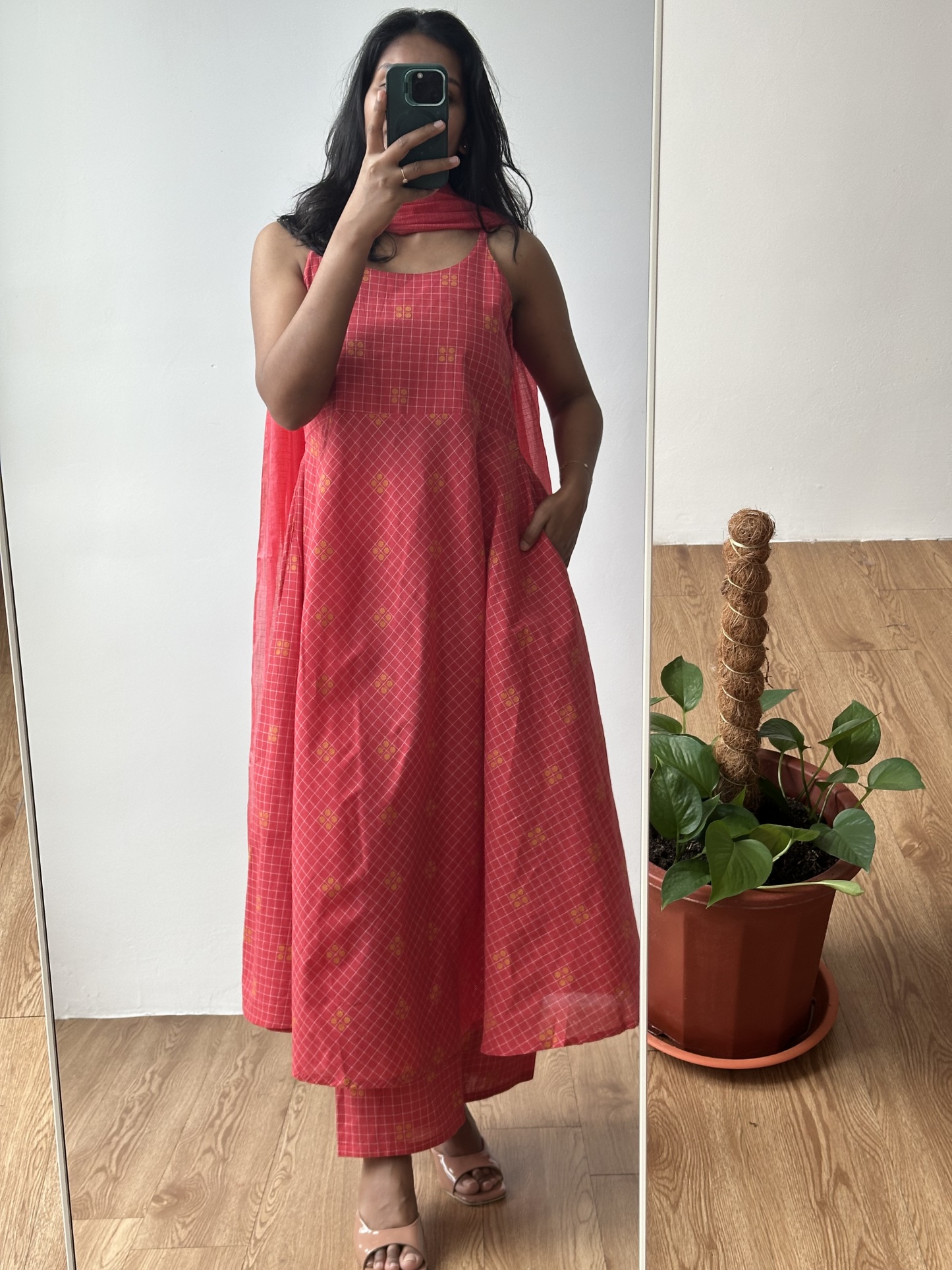 Sleeveless Kurta Set