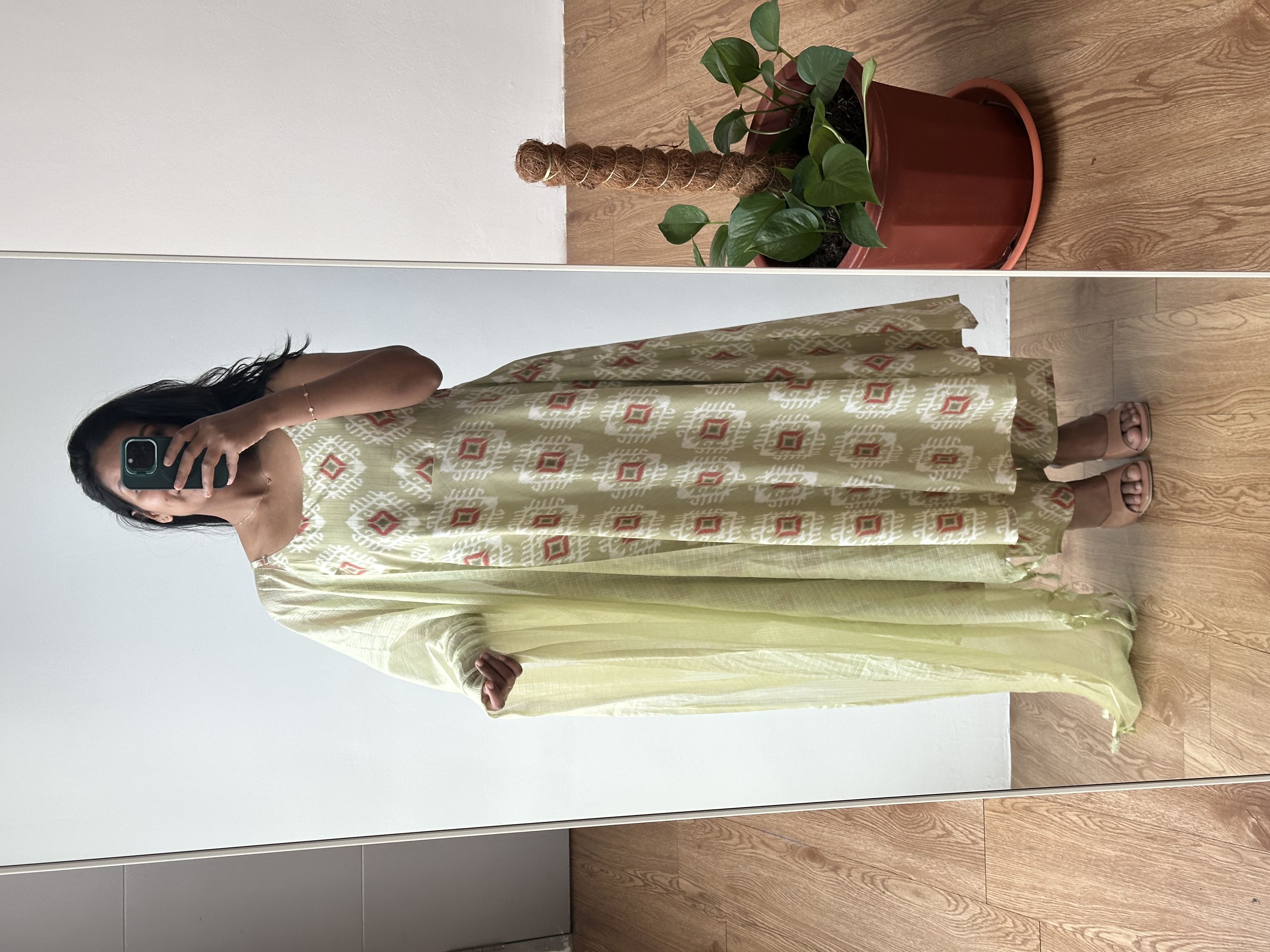 Sleeveless Kurta Set