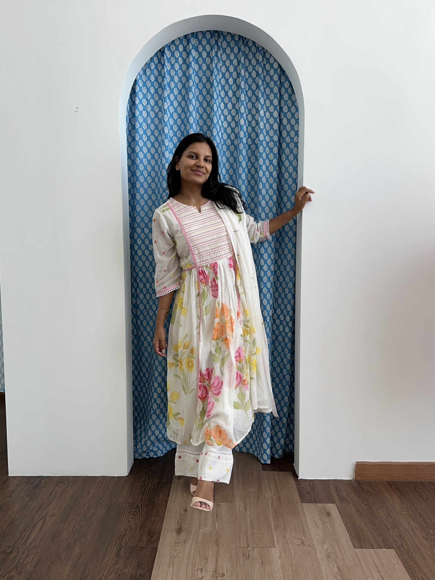 White Mul Cotton Suit