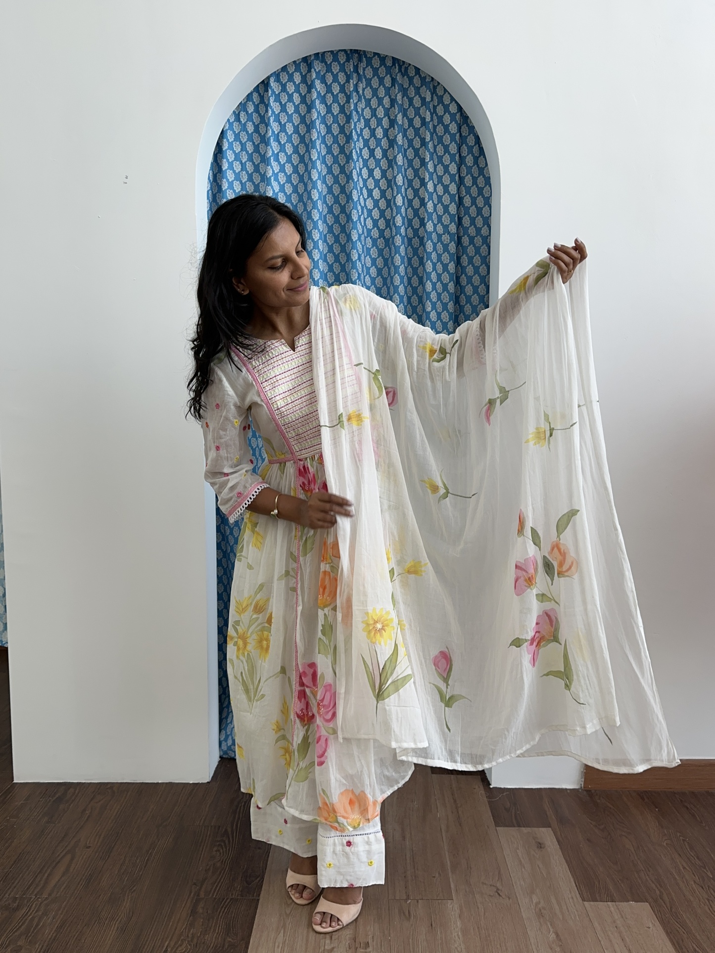 White Mul Cotton Suit