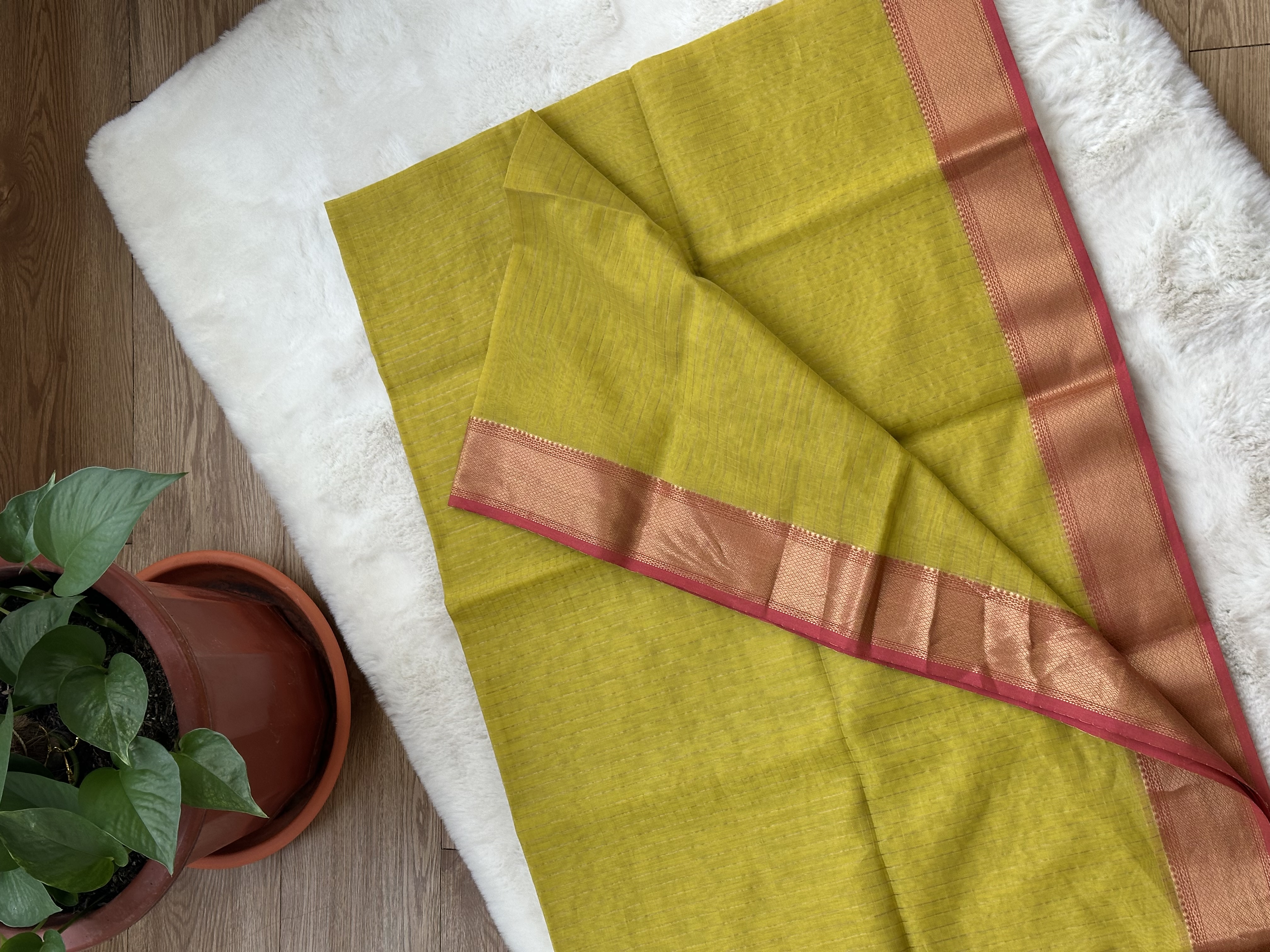 Maheshwari Handloom Check Saree