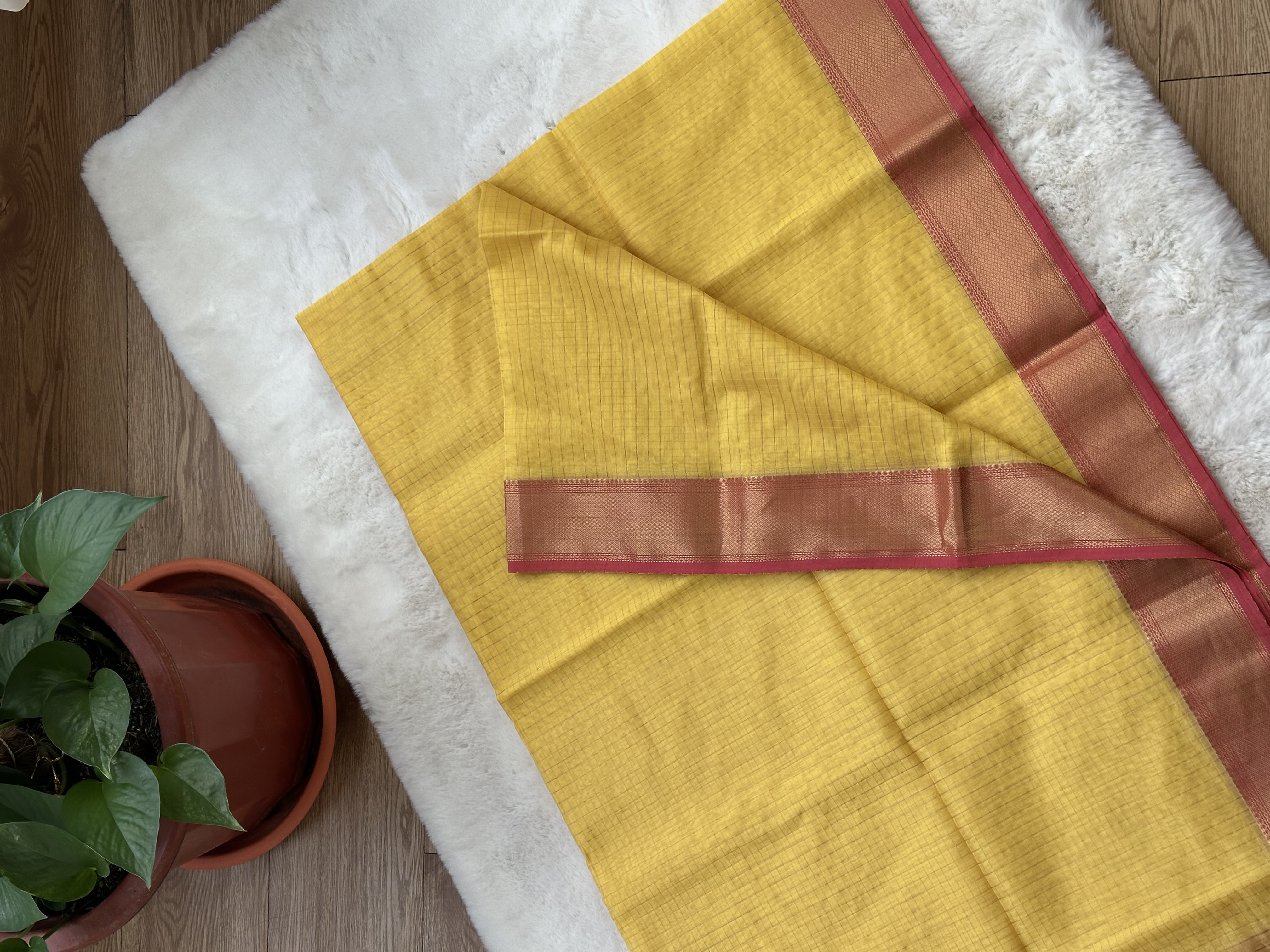 Maheshwari Handloom Check Saree