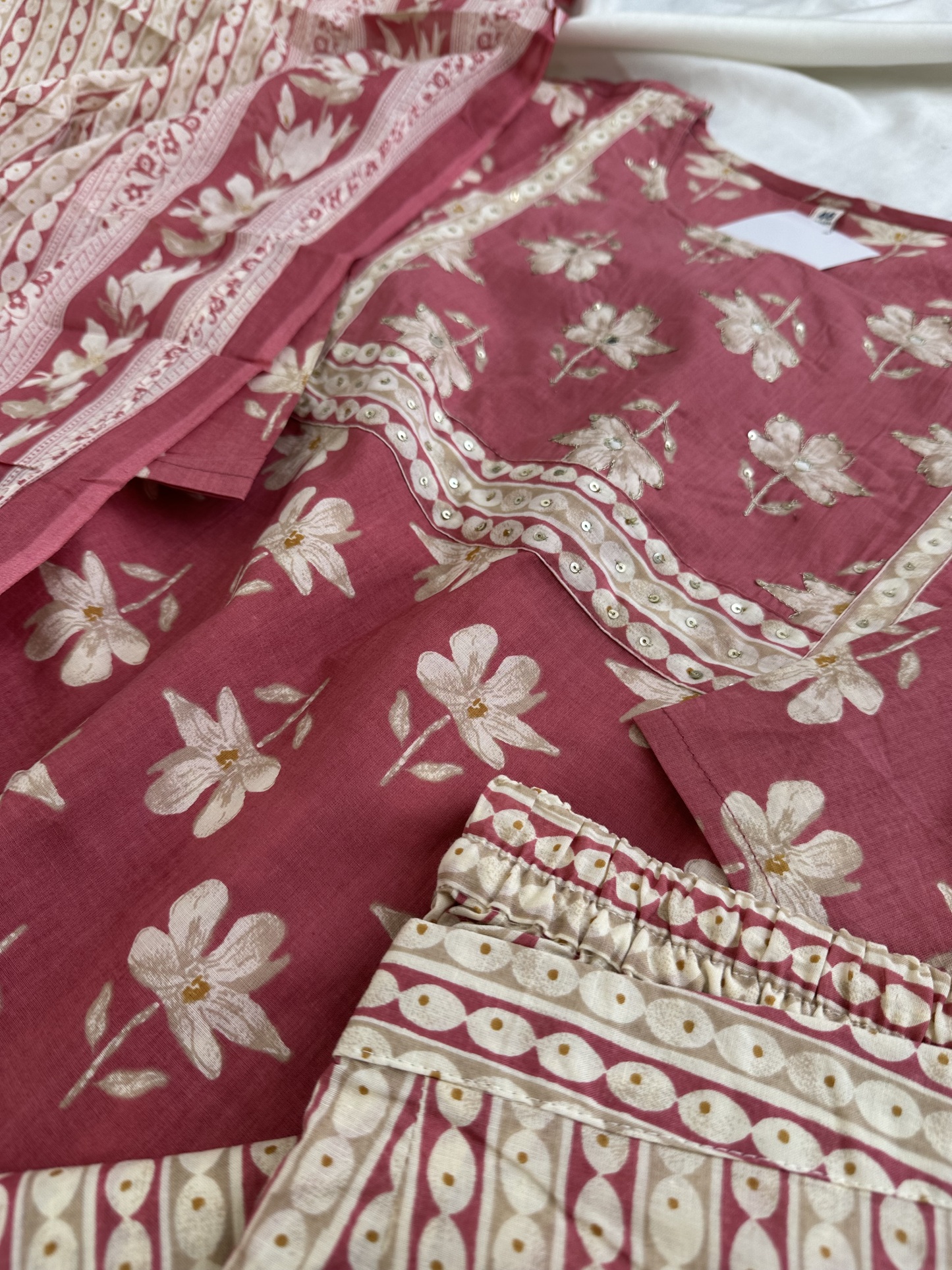 Floral Sequinned Kurta Set