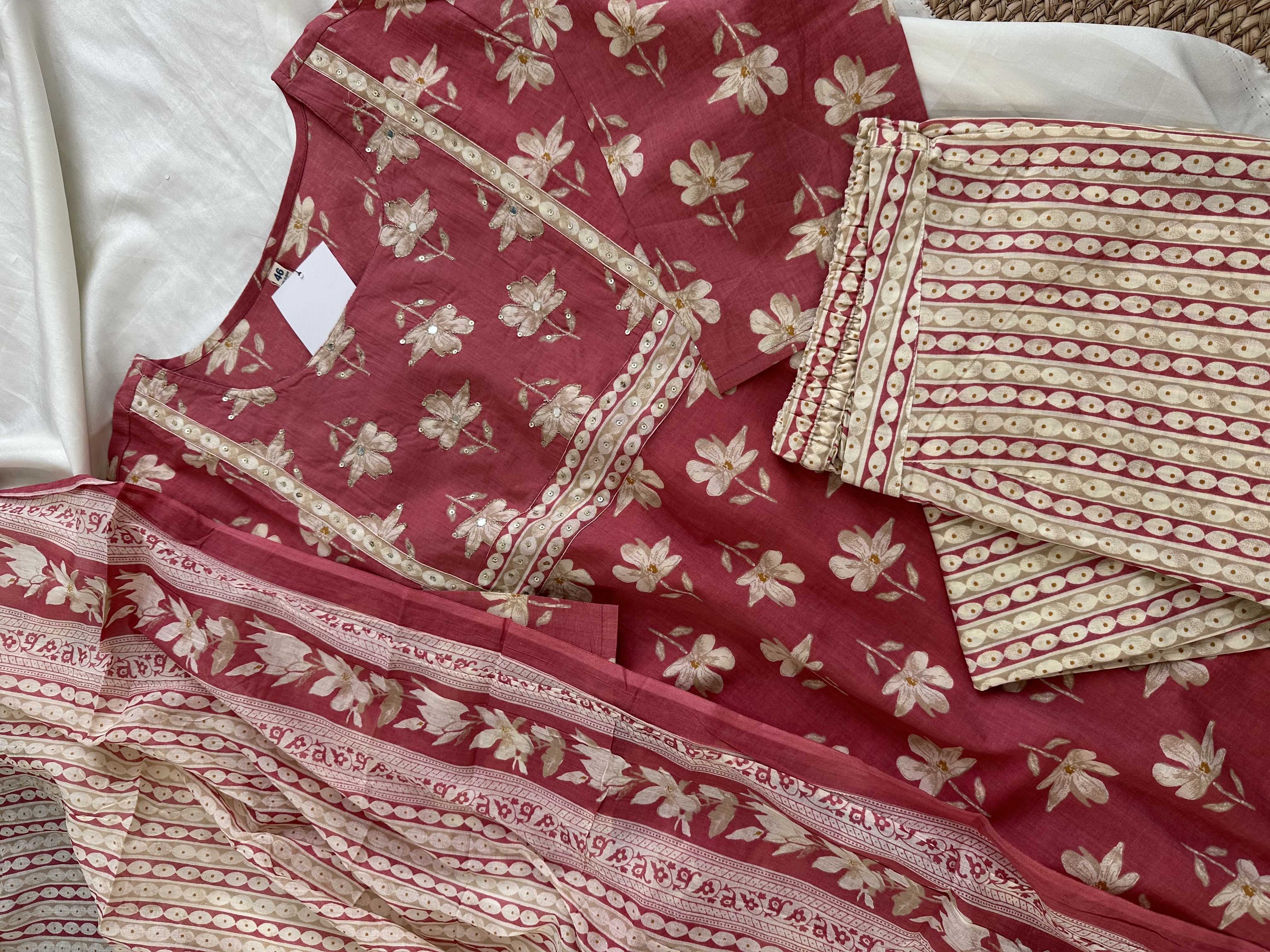 Floral Sequinned Kurta Set