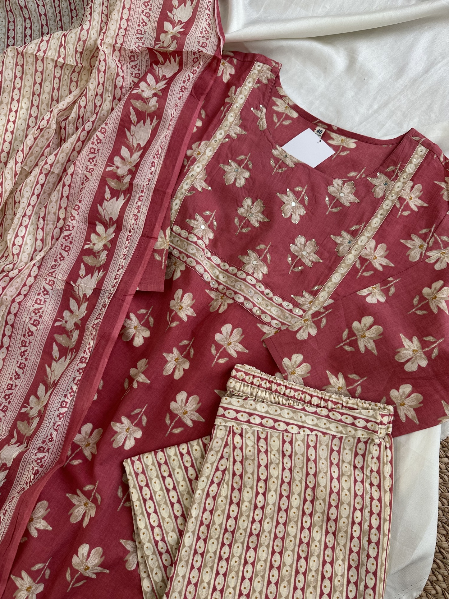 Floral Sequinned Kurta Set