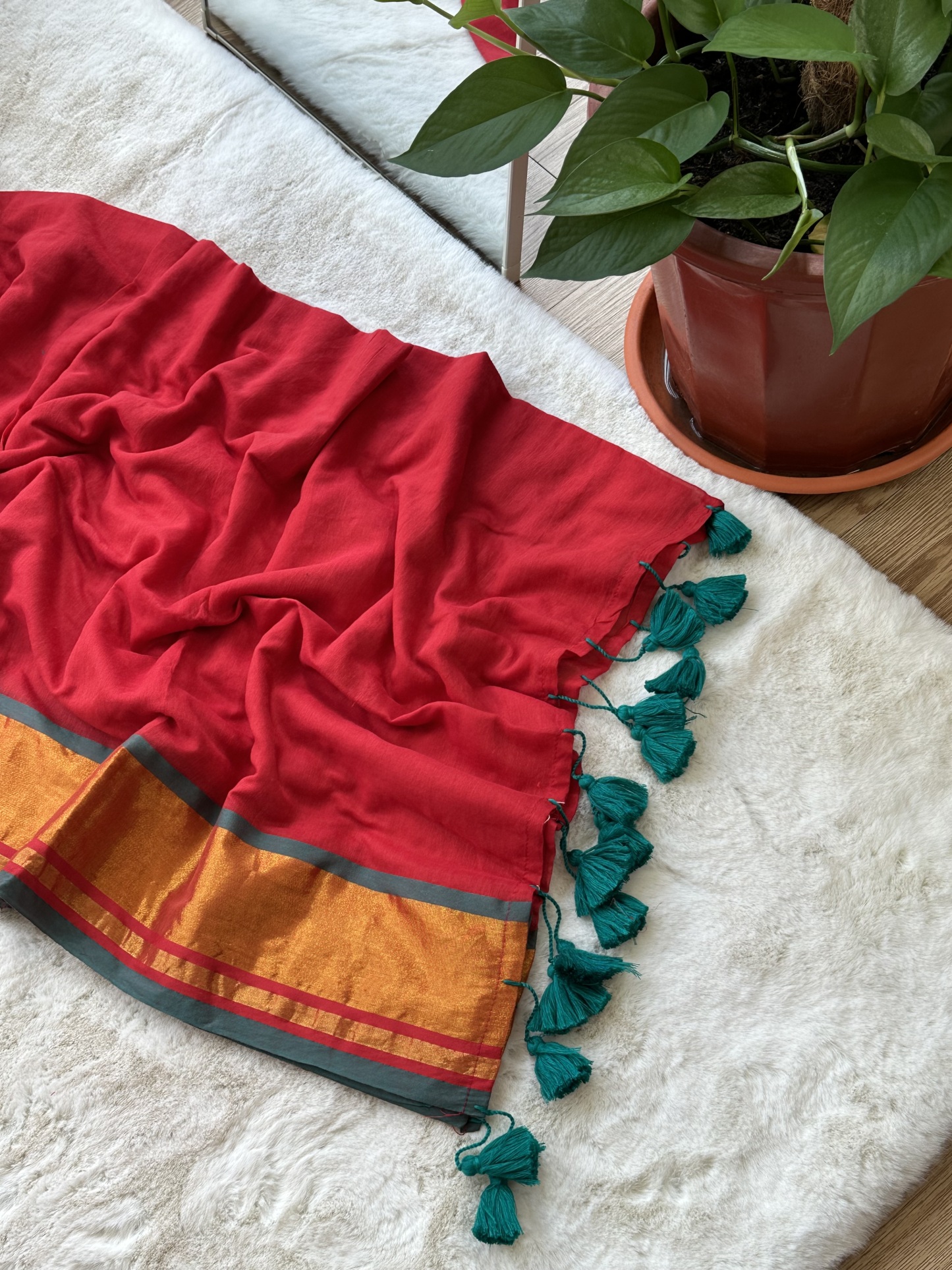 Contrast Border Mul Saree