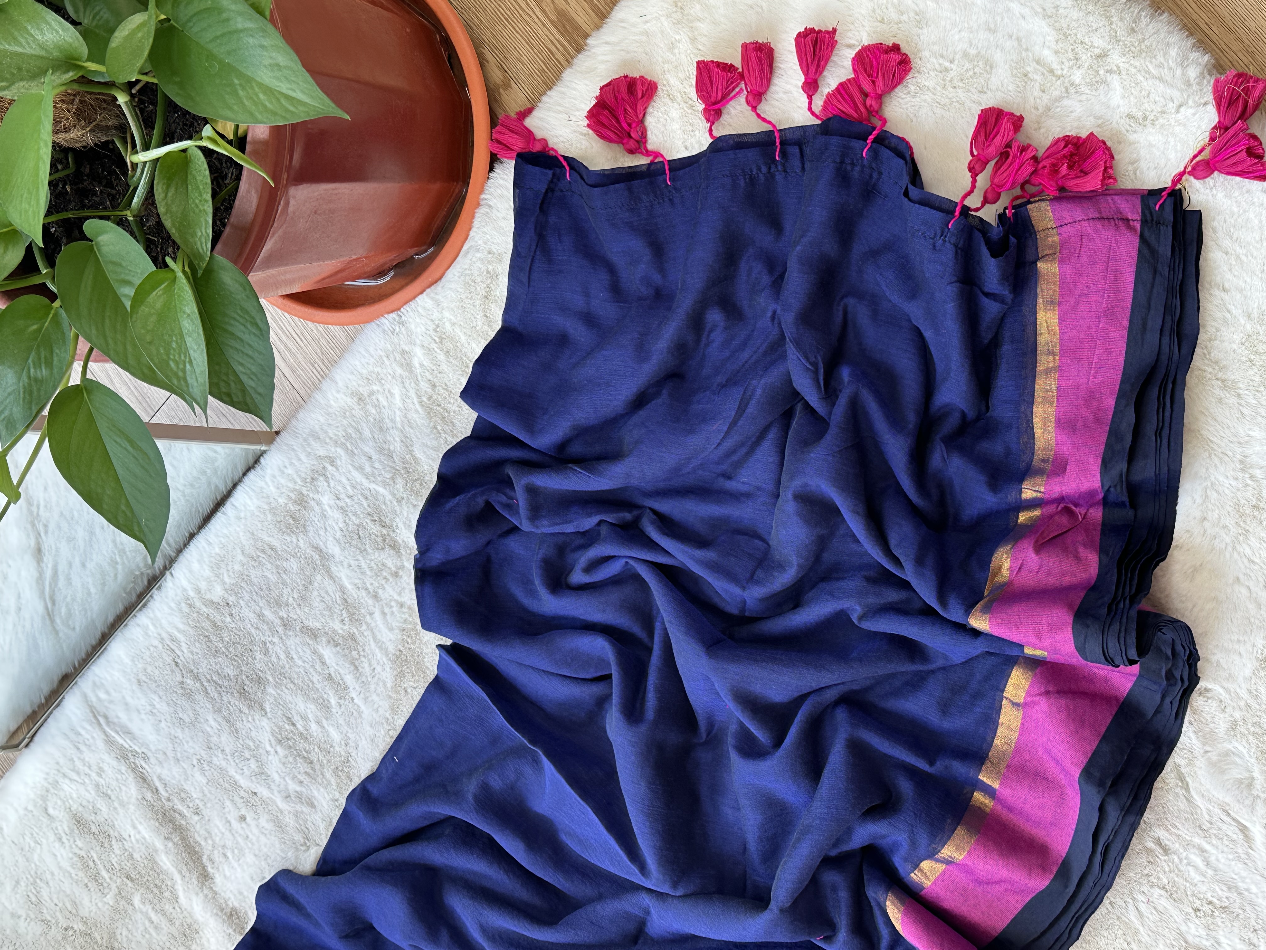 Mul Cotton Saree with Small Pompom-Kaii Paii