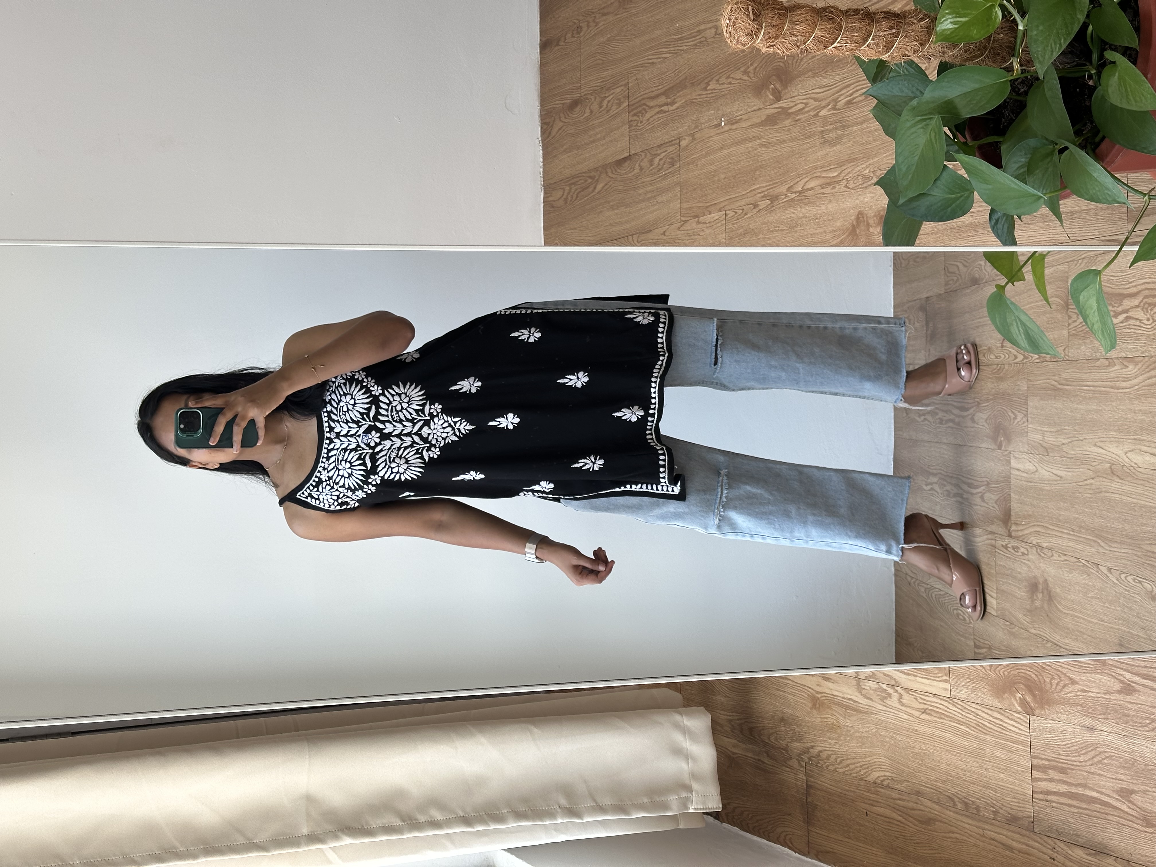 Chikankari Short Kurta