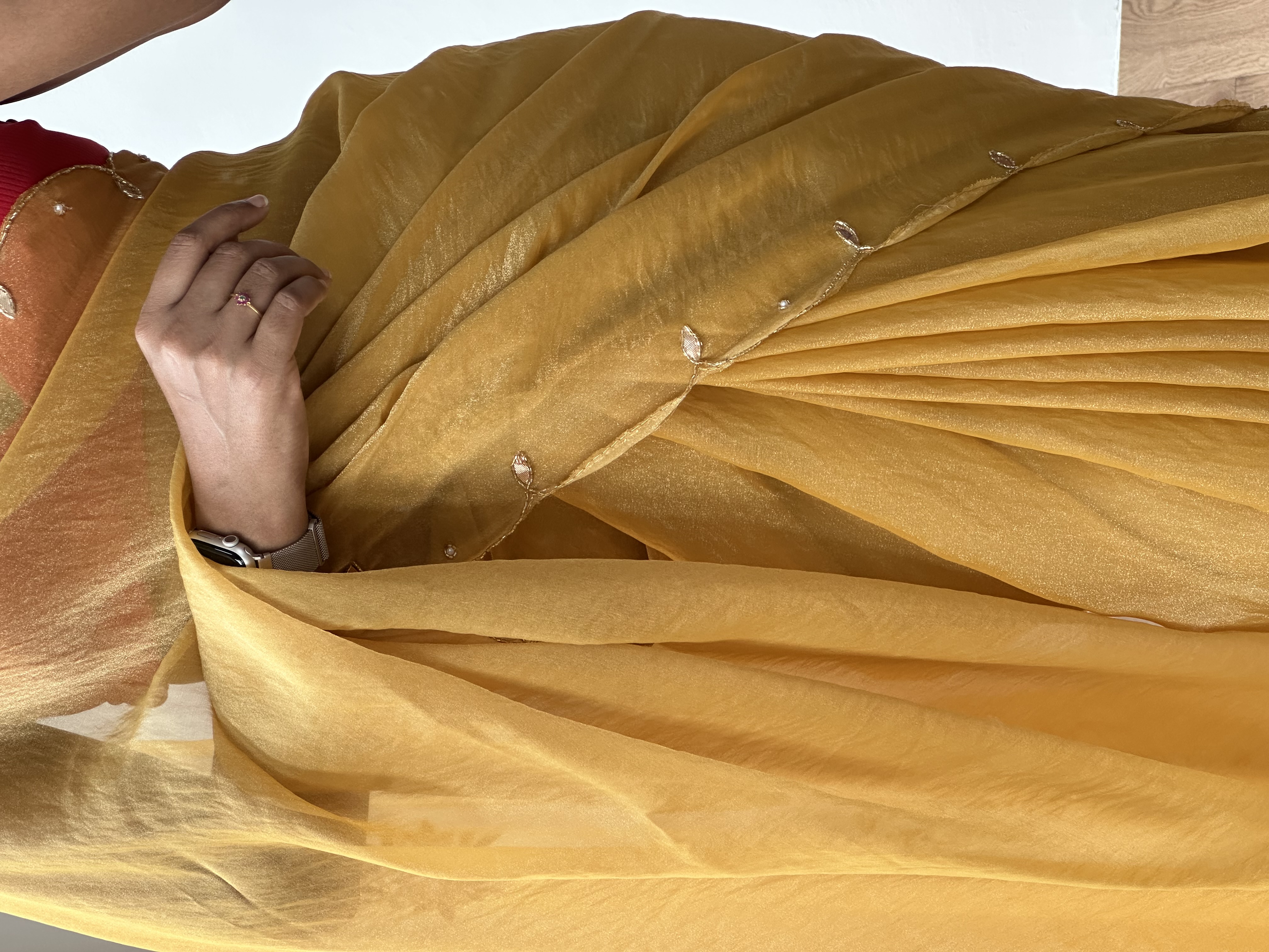 Double Tone Tissue Saree