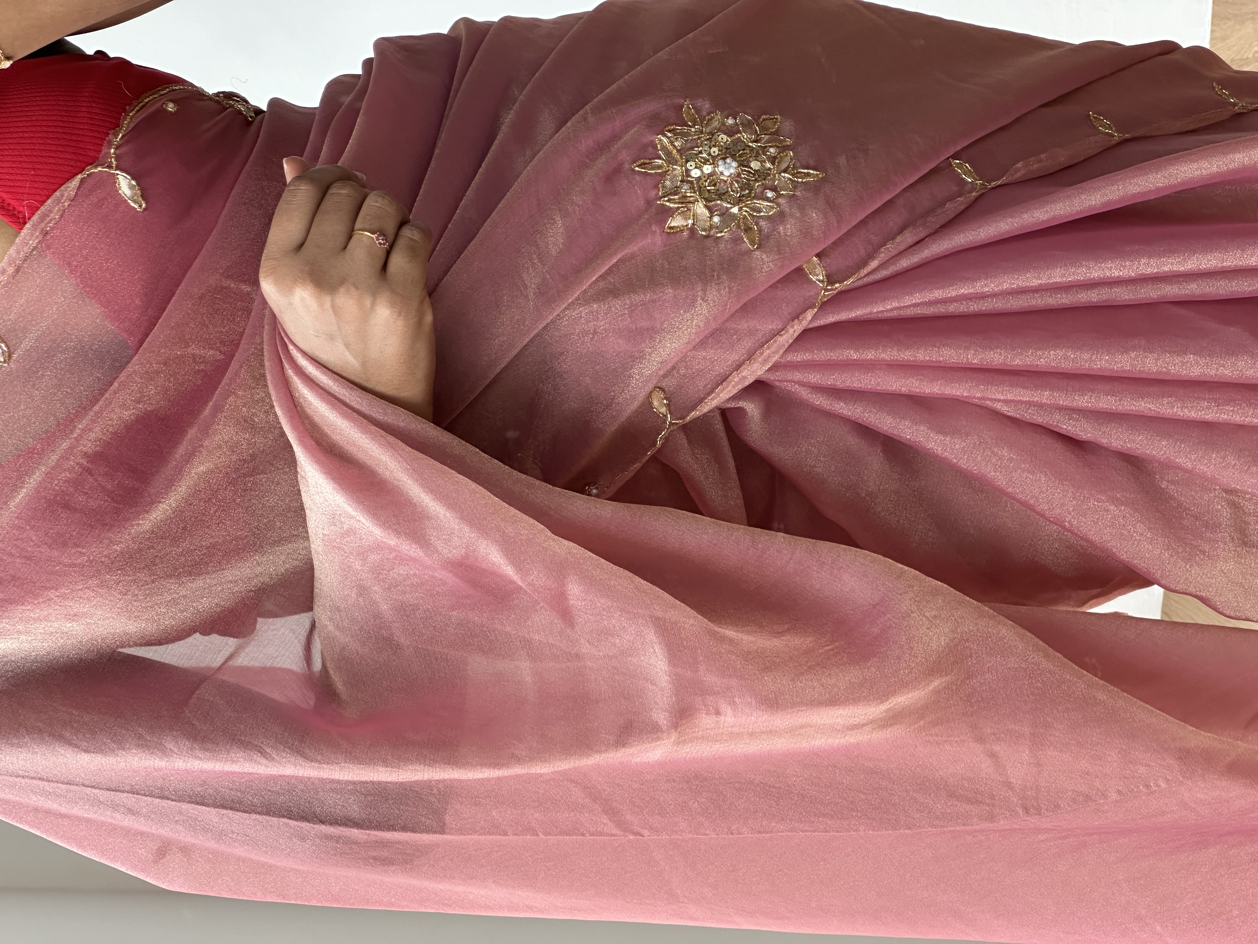 Double Tone Tissue Saree