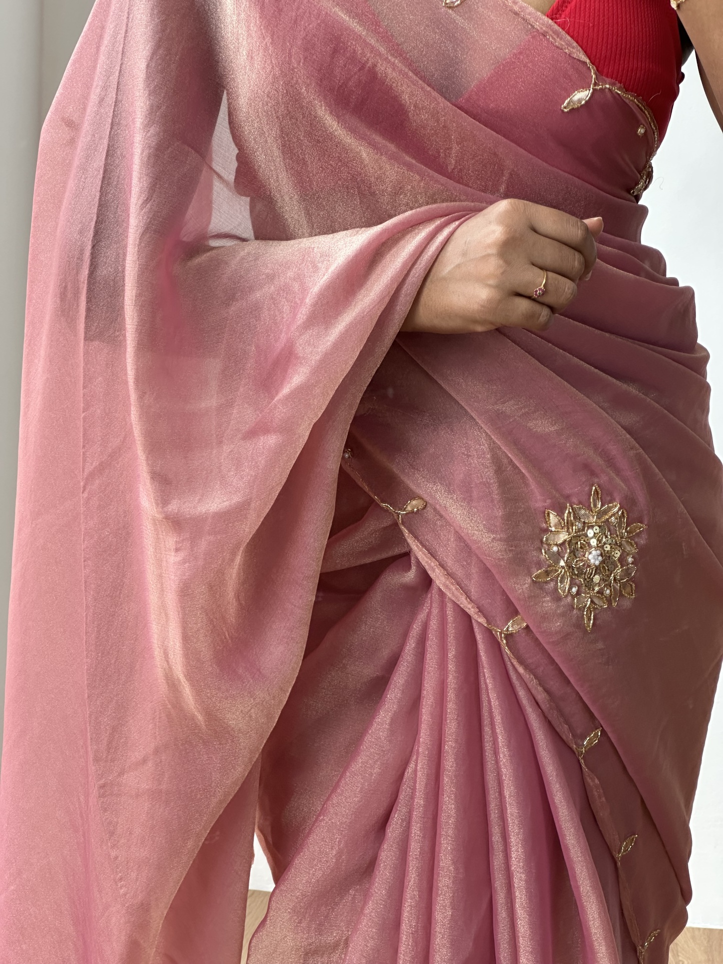 Double Tone Tissue Saree