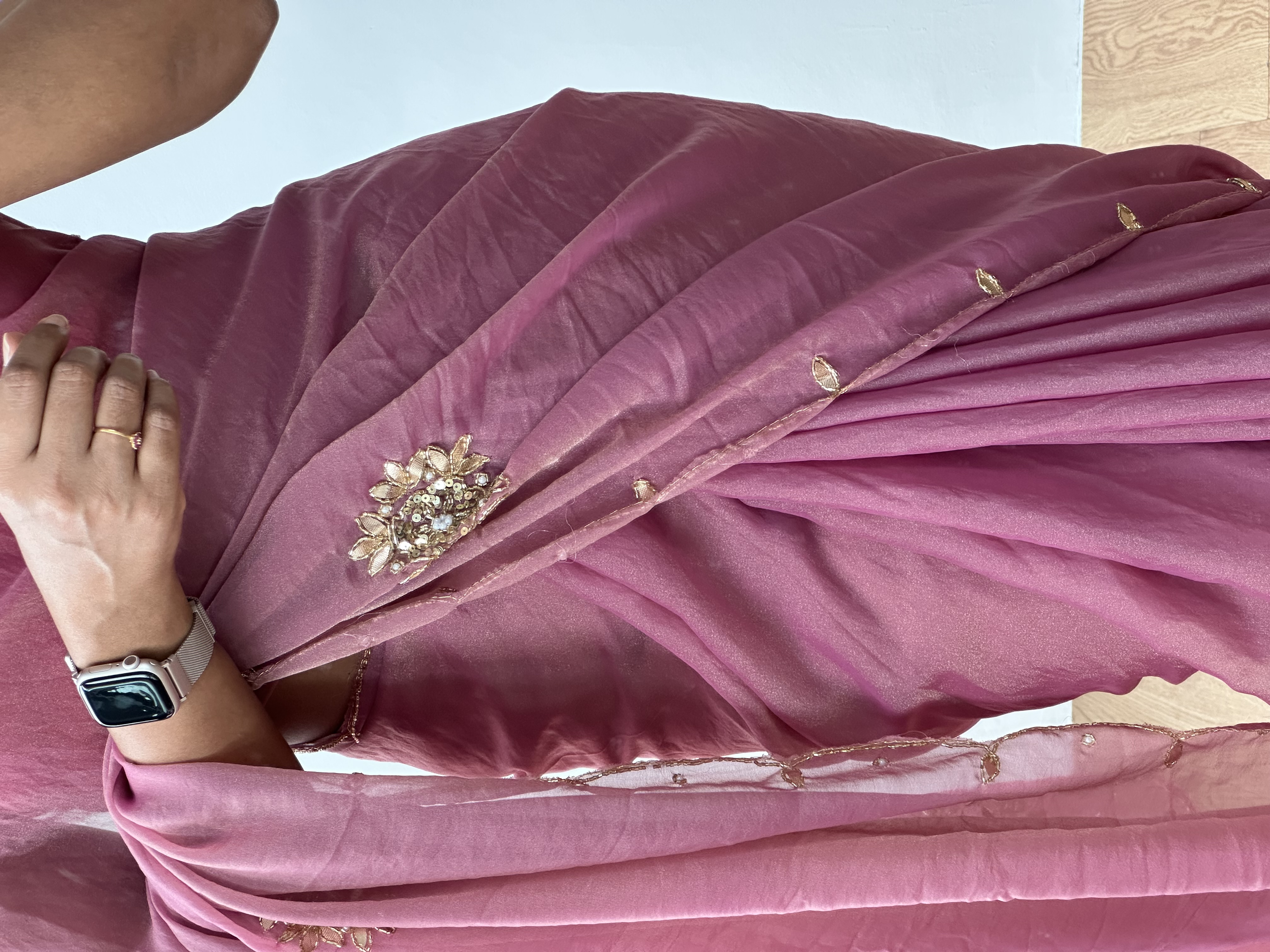 Double Tone Tissue Saree