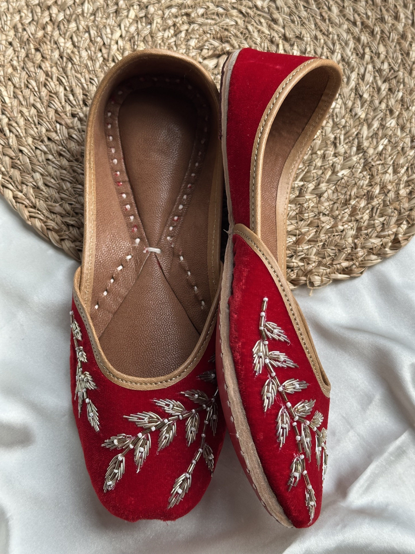 Red Sequinned Jutti