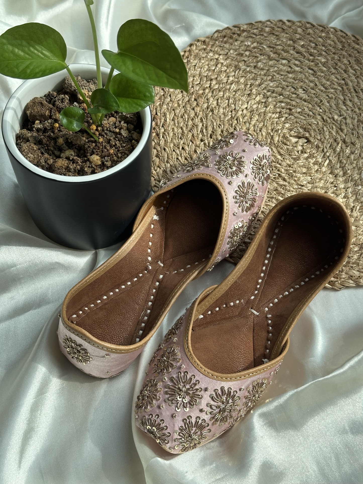 Pink Sequinned Jutti