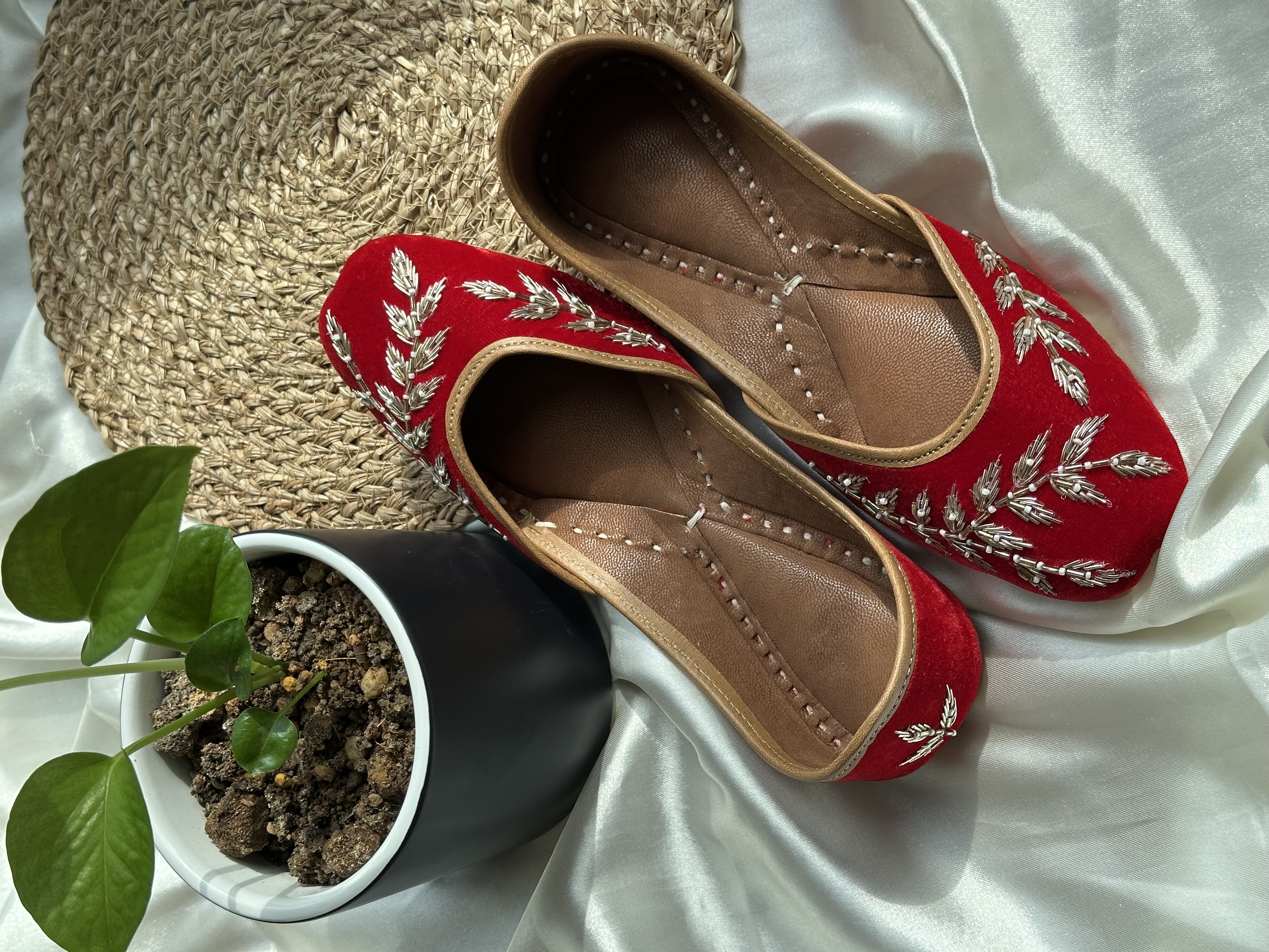 Red Sequinned Jutti