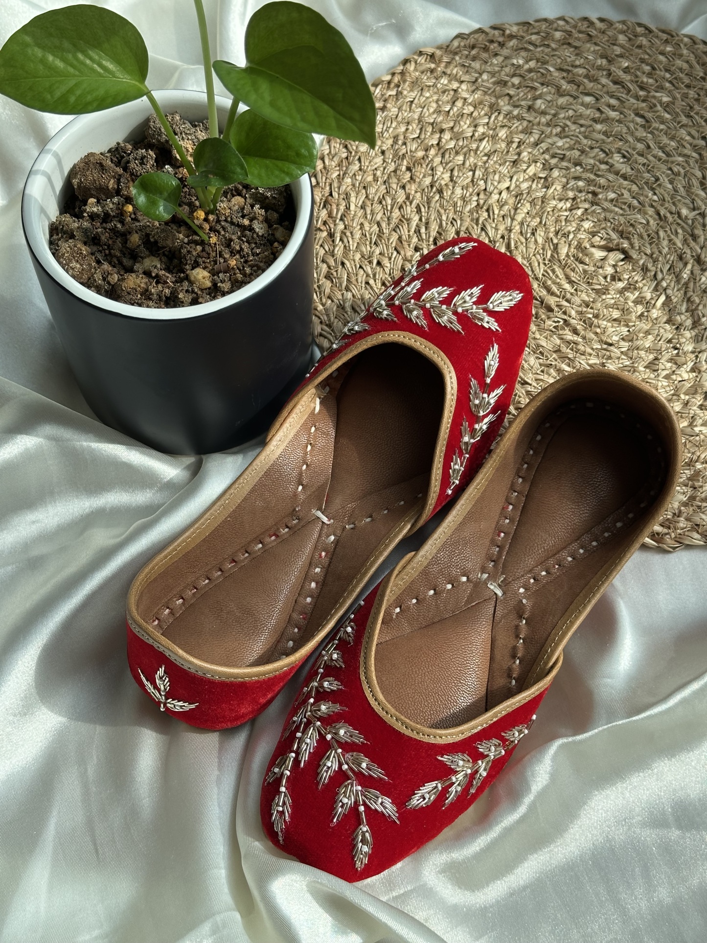 Red Sequinned Jutti
