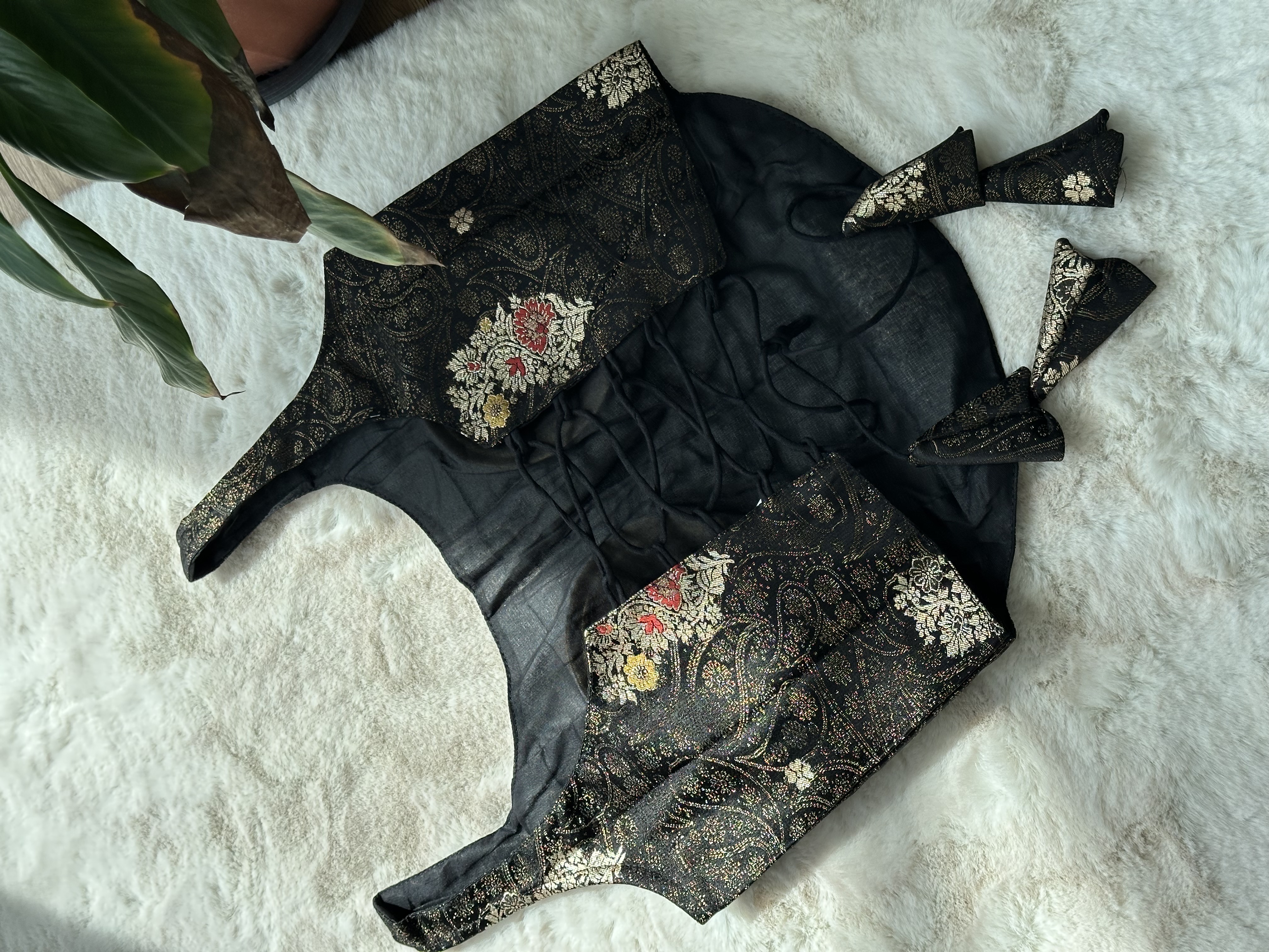 Banarasi Readymade Blouse