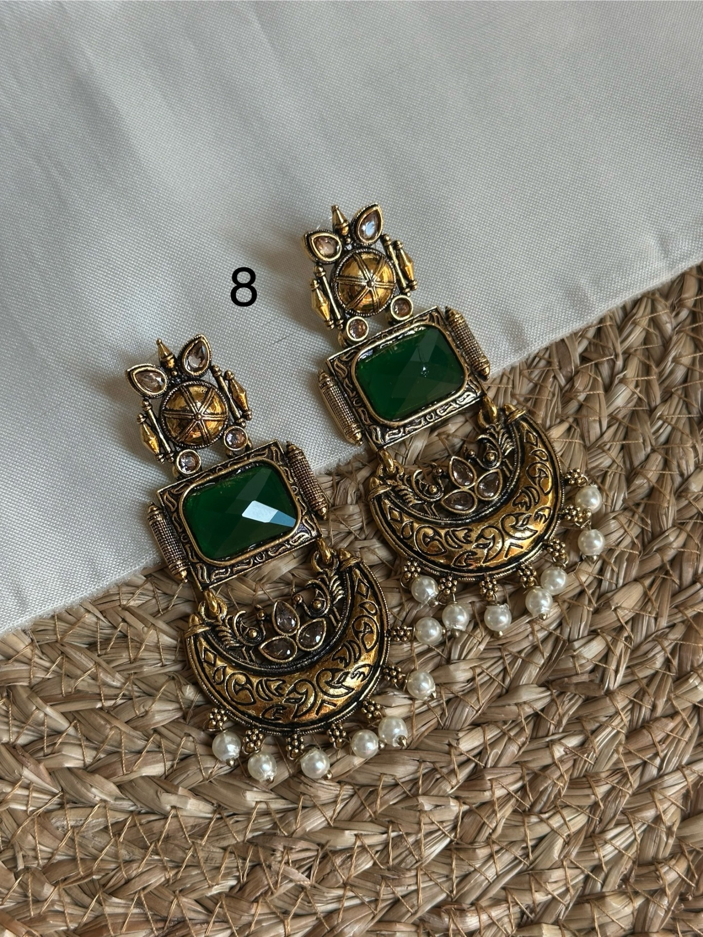Crescent Pearl Earring Gold