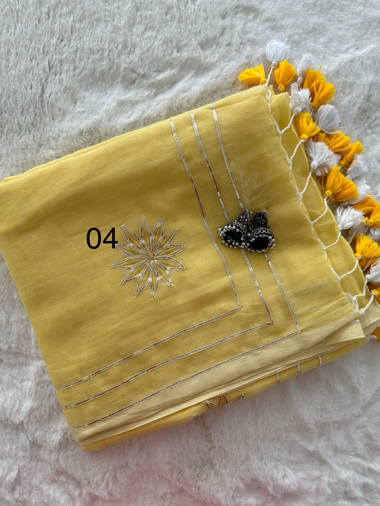 Mul Cotton Saree with Gota Pati