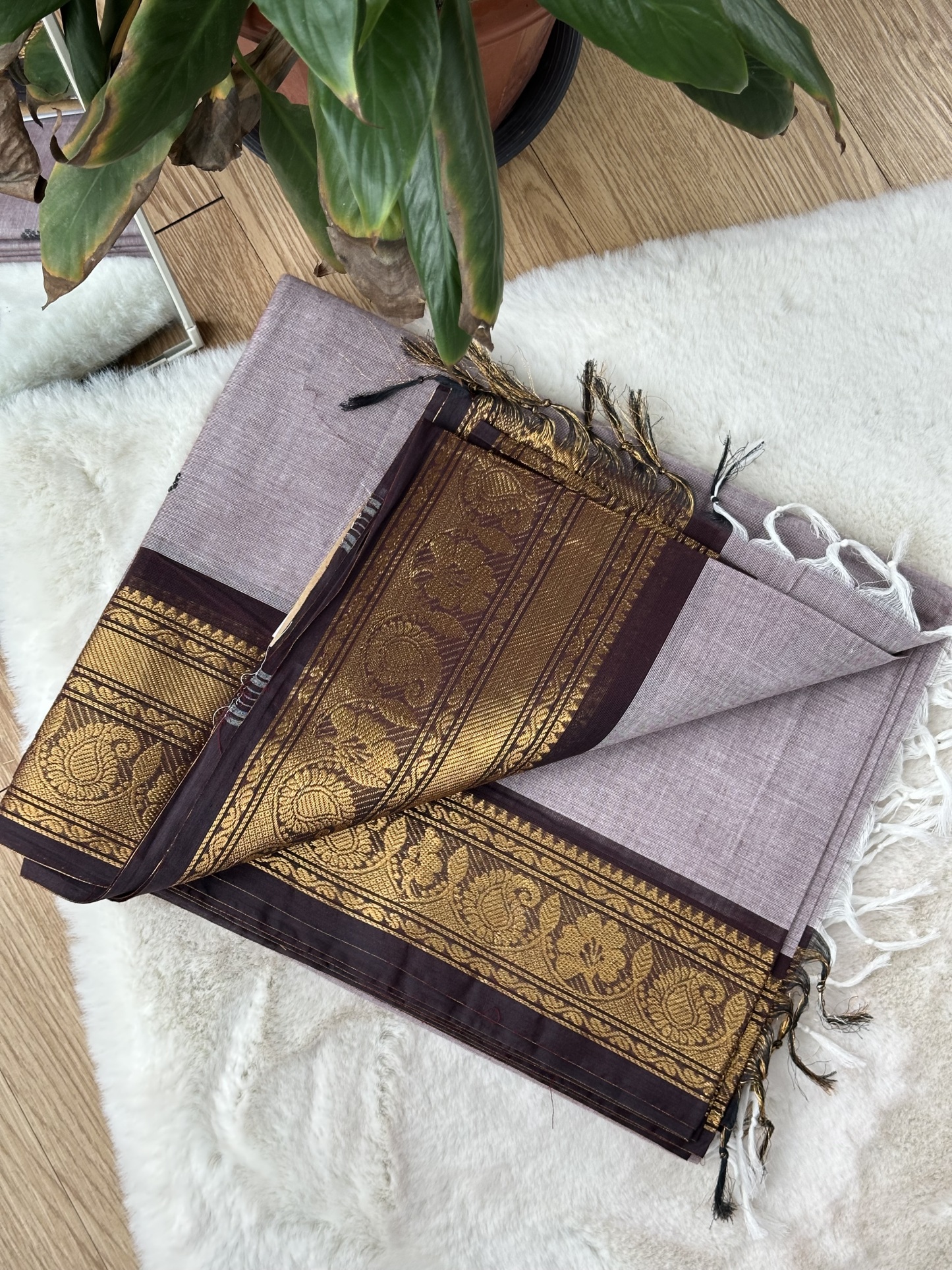 Handloom Cotton Saree with Blouse (80s)