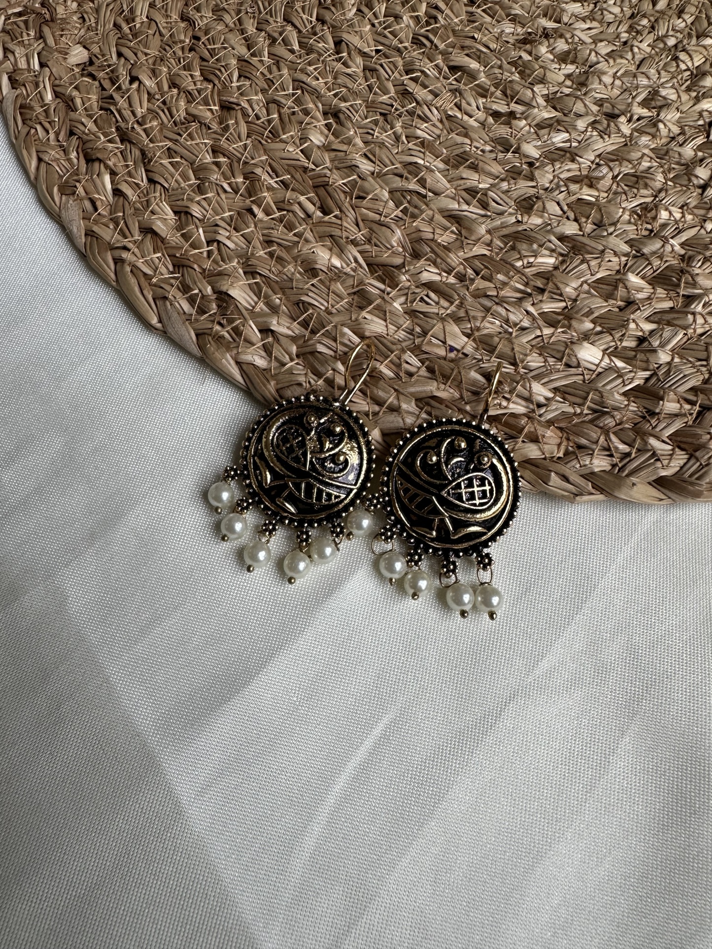 Casual Pearl Gold Earring