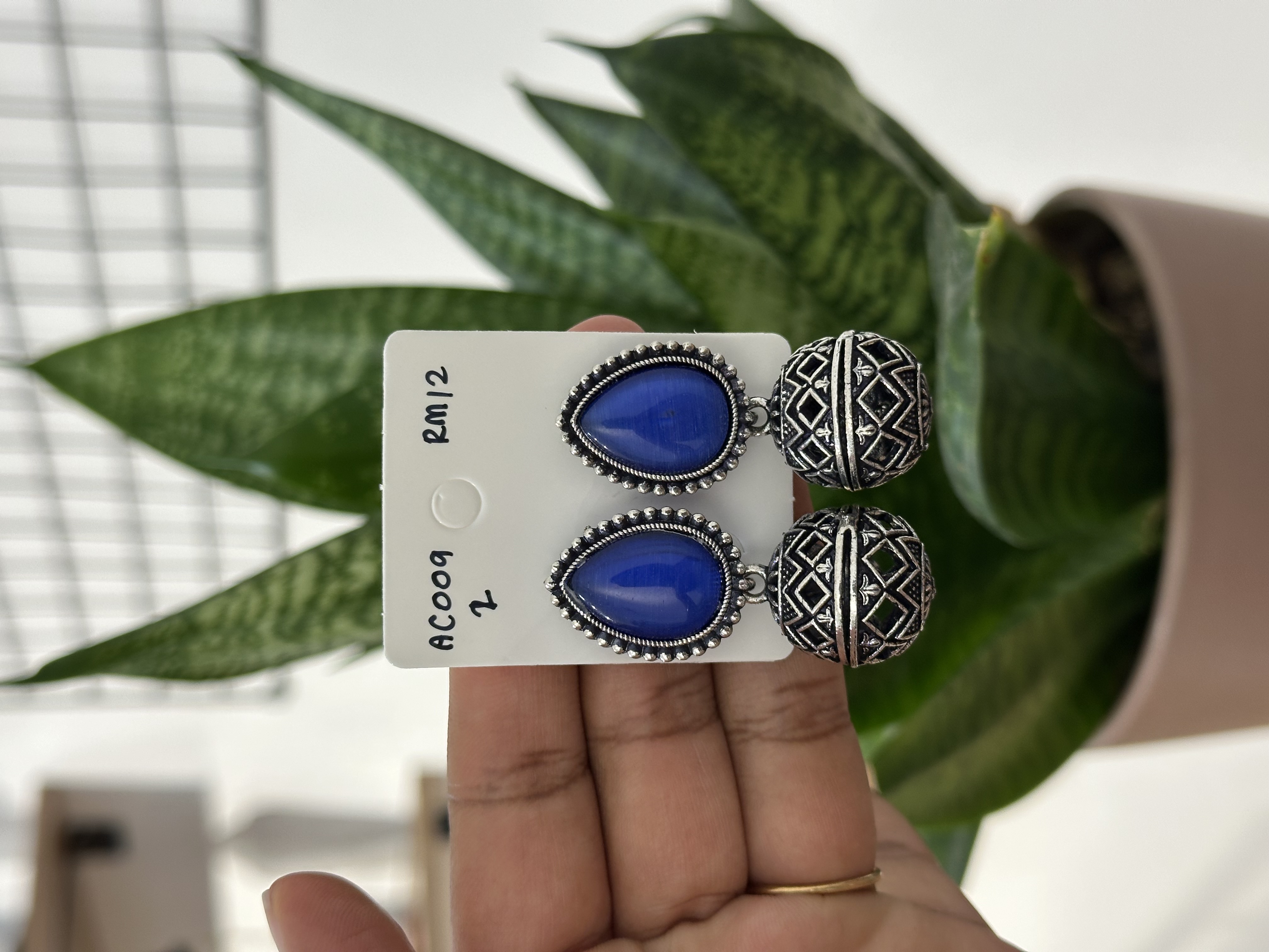 Ball Earring Silver Teardrop