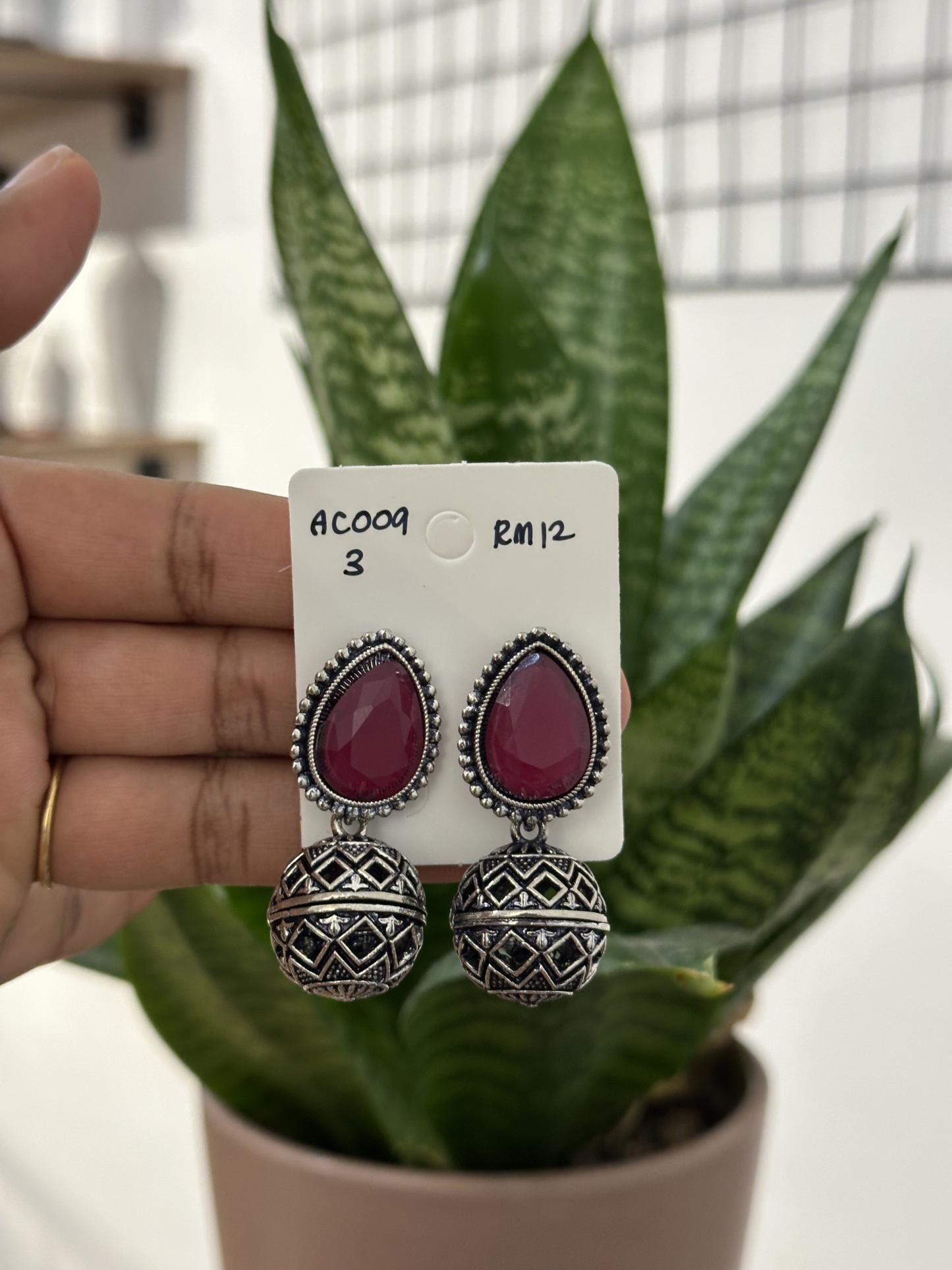 Ball Earring Silver Teardrop