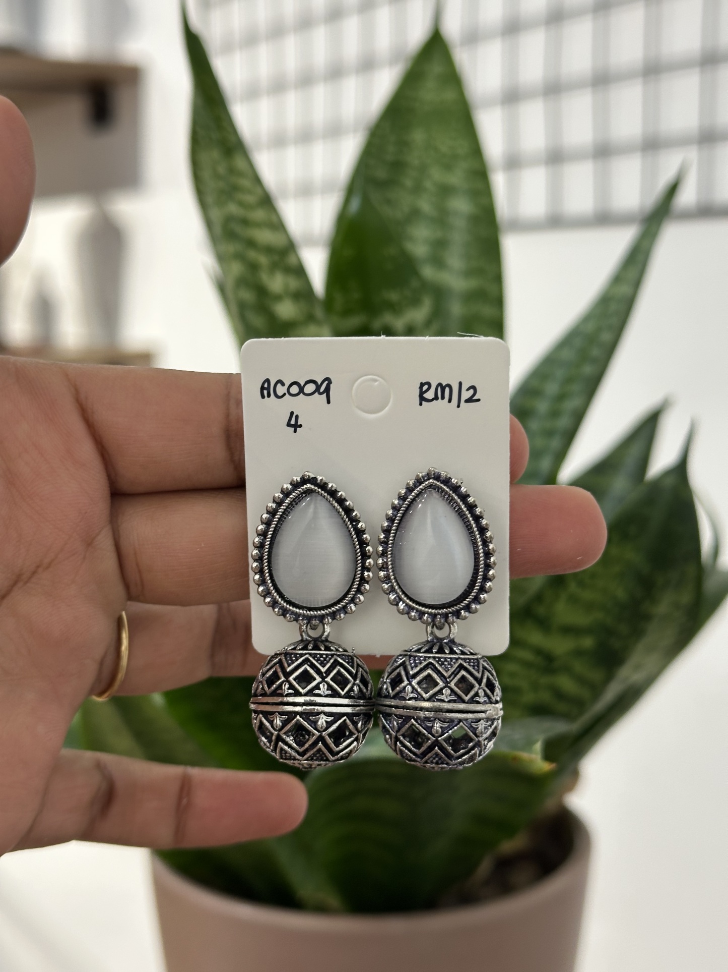 Ball Earring Silver Teardrop