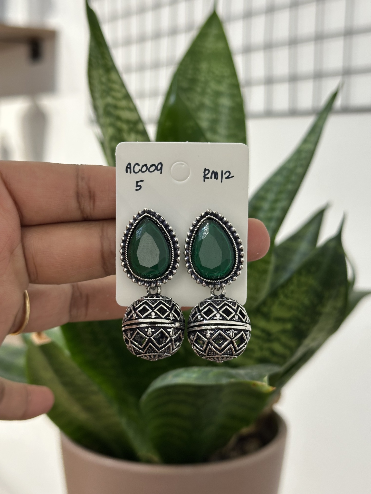 Ball Earring Silver Teardrop