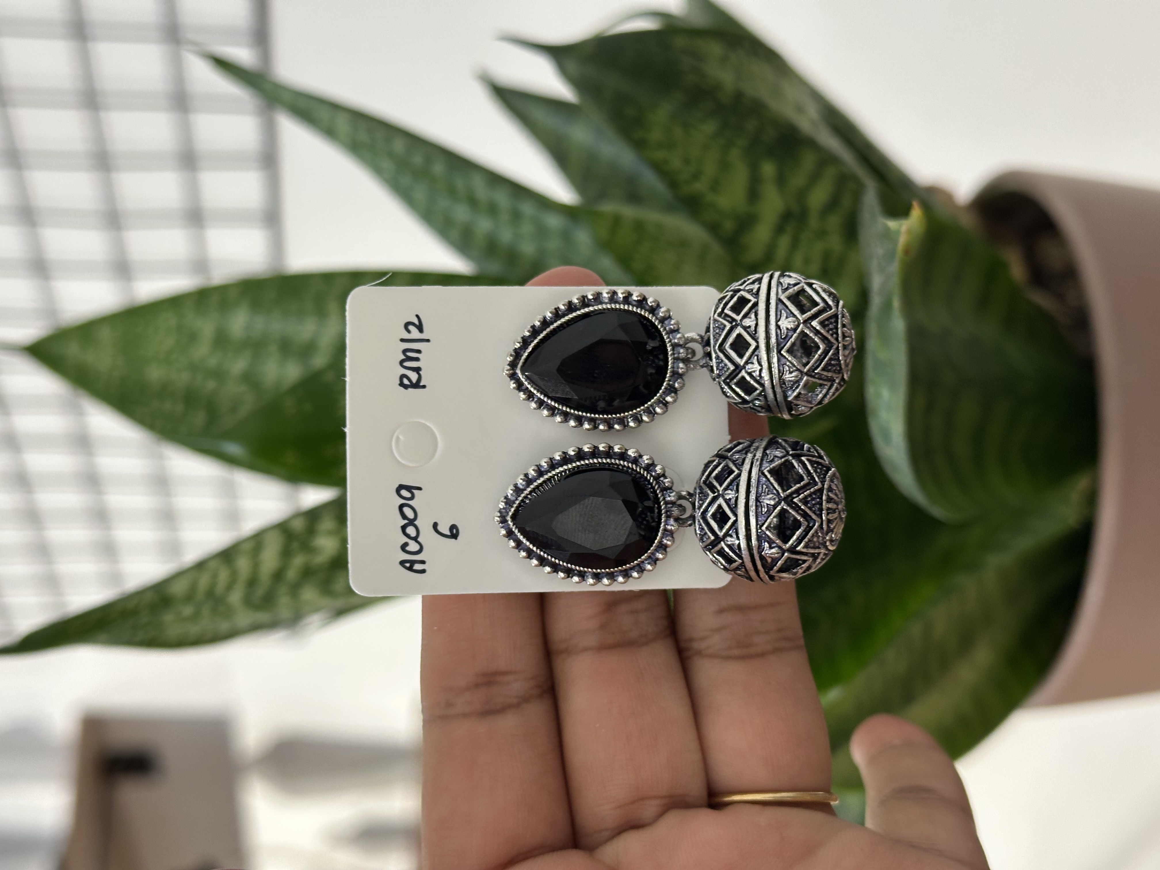 Ball Earring Silver Teardrop